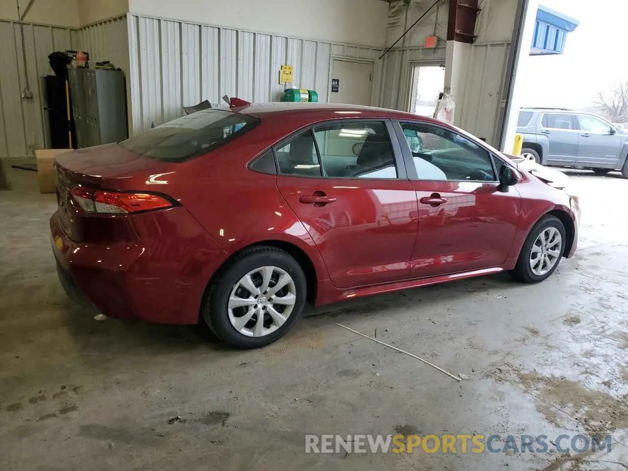 3 Photograph of a damaged car 5YFB4MDE0SP269005 TOYOTA COROLLA 2025