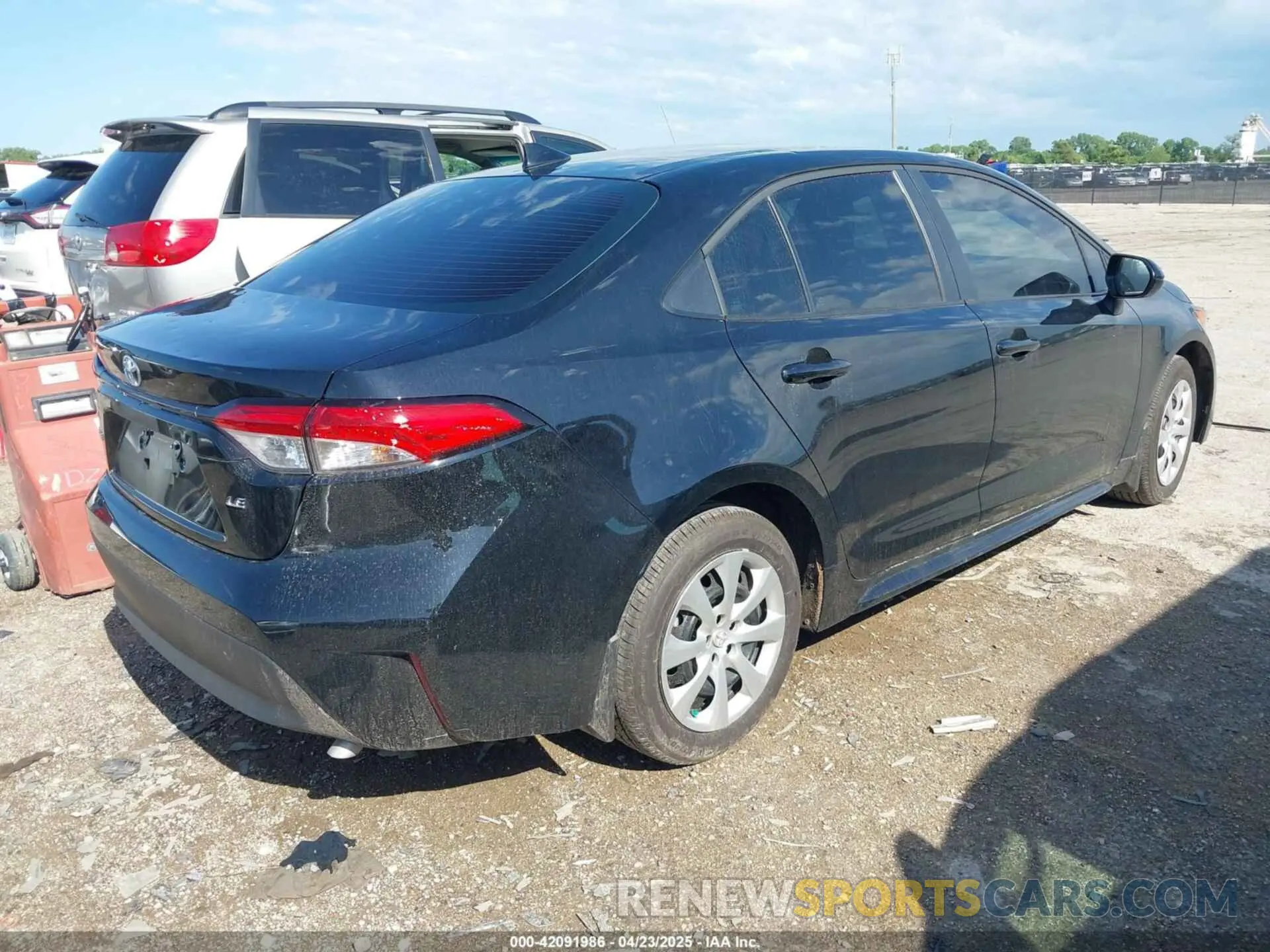 4 Photograph of a damaged car 5YFB4MDE0SP275922 TOYOTA COROLLA 2025