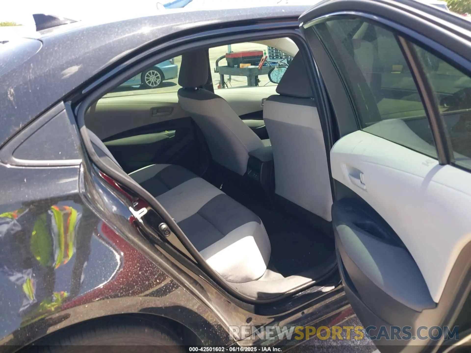 8 Фотография поврежденного автомобиля 5YFB4MDE1SP229225 TOYOTA COROLLA 2025
