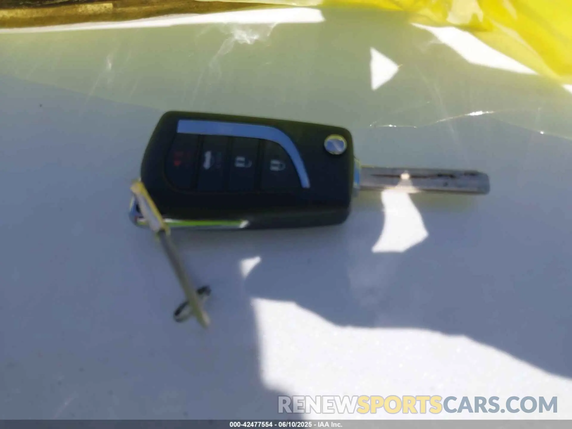 11 Photograph of a damaged car 5YFB4MDE1SP249104 TOYOTA COROLLA 2025