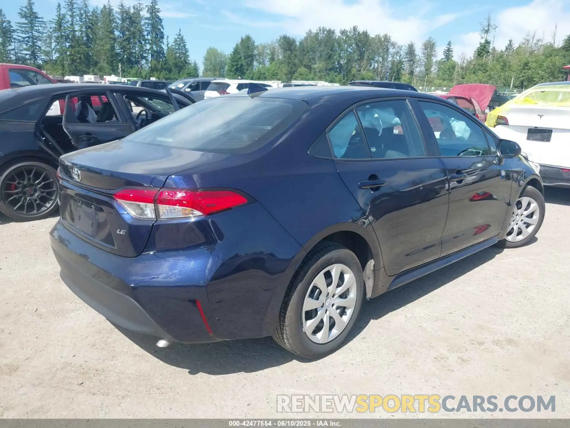 4 Photograph of a damaged car 5YFB4MDE1SP249104 TOYOTA COROLLA 2025