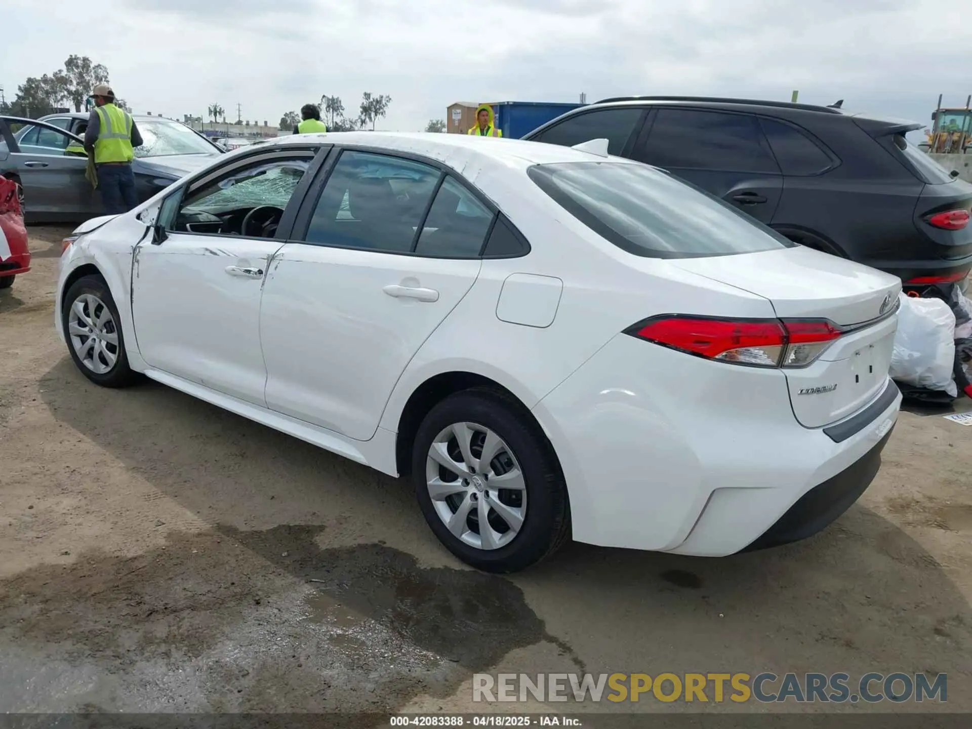 3 Photograph of a damaged car 5YFB4MDE2SP229685 TOYOTA COROLLA 2025