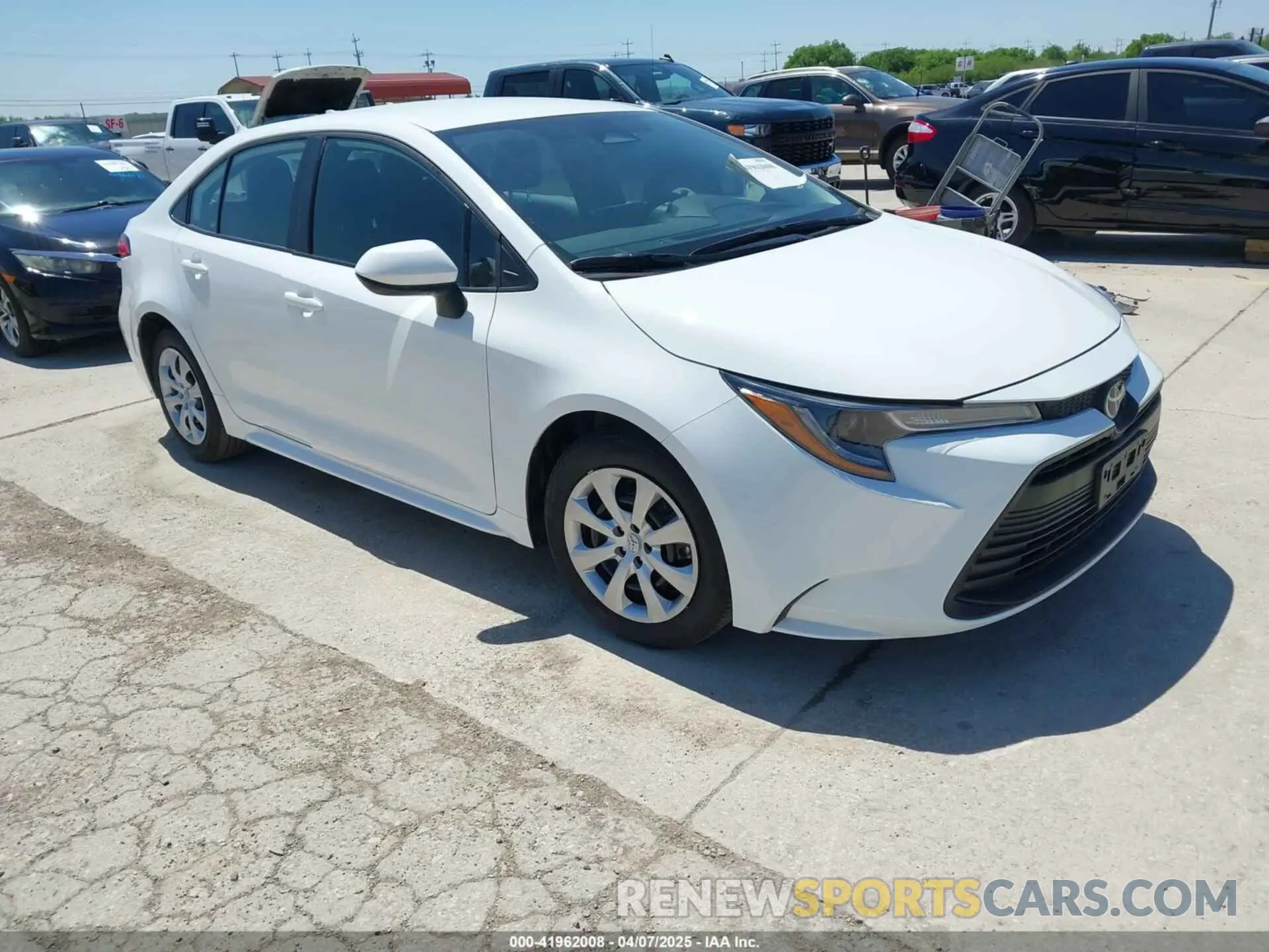 1 Photograph of a damaged car 5YFB4MDE2SP238600 TOYOTA COROLLA 2025