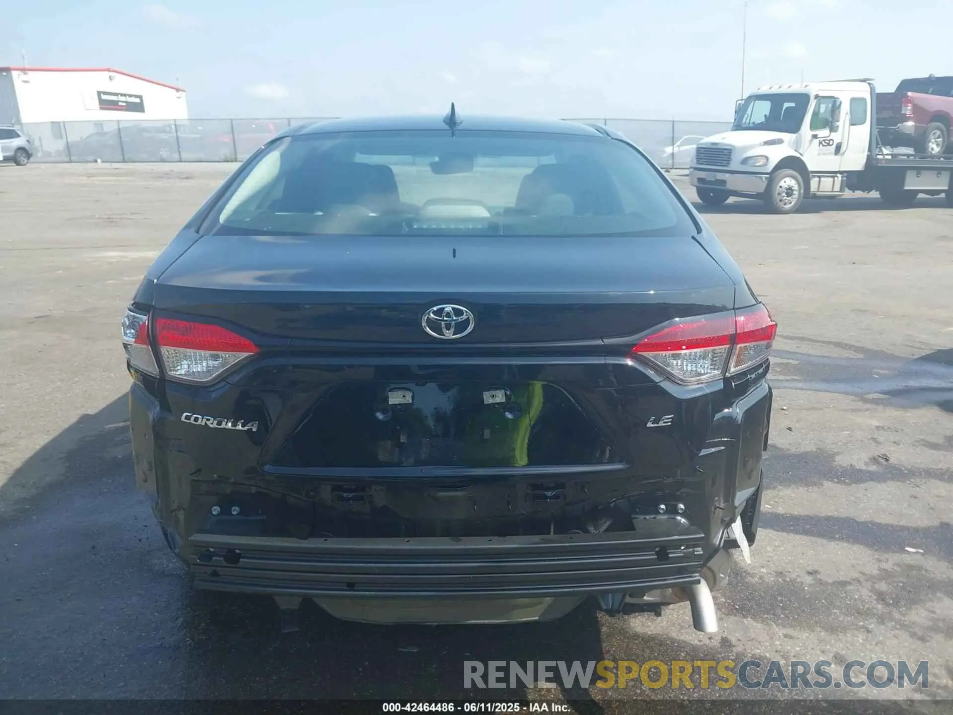 17 Photograph of a damaged car 5YFB4MDE2SP241450 TOYOTA COROLLA 2025