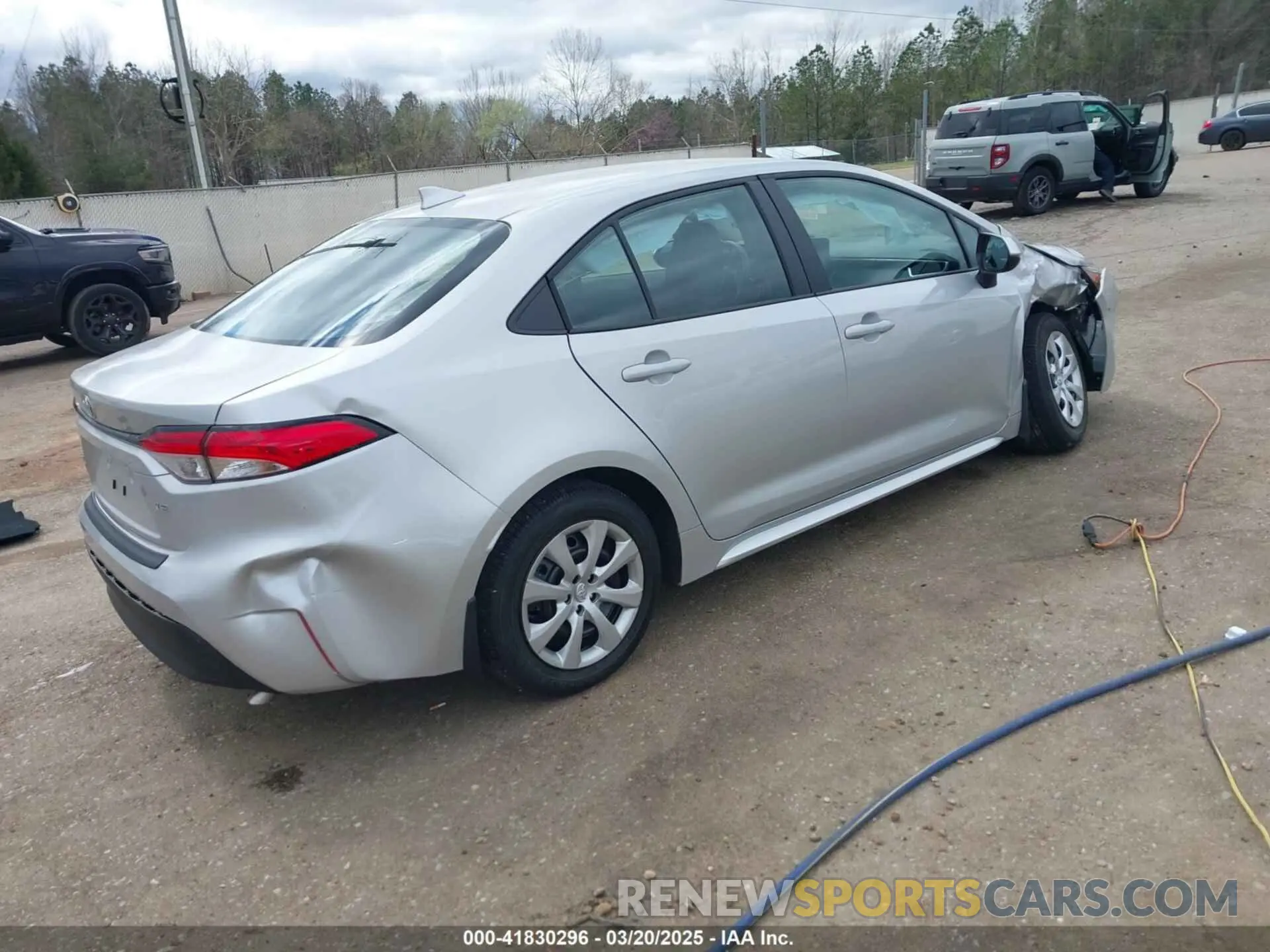 4 Photograph of a damaged car 5YFB4MDE2SP277672 TOYOTA COROLLA 2025