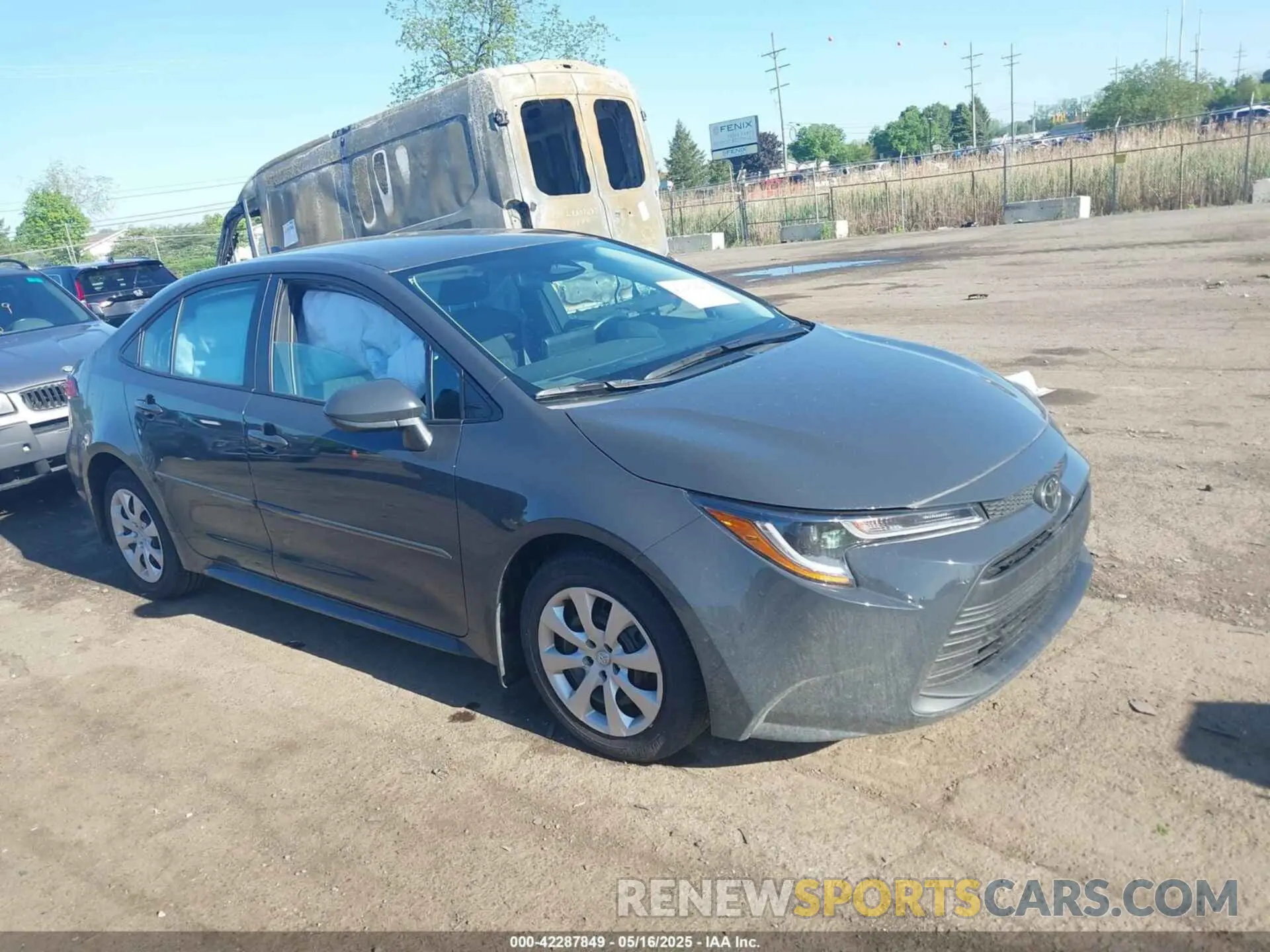 1 Photograph of a damaged car 5YFB4MDE3SP229615 TOYOTA COROLLA 2025