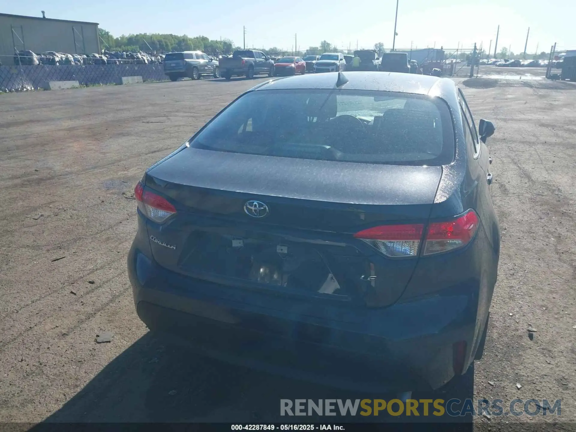 16 Photograph of a damaged car 5YFB4MDE3SP229615 TOYOTA COROLLA 2025