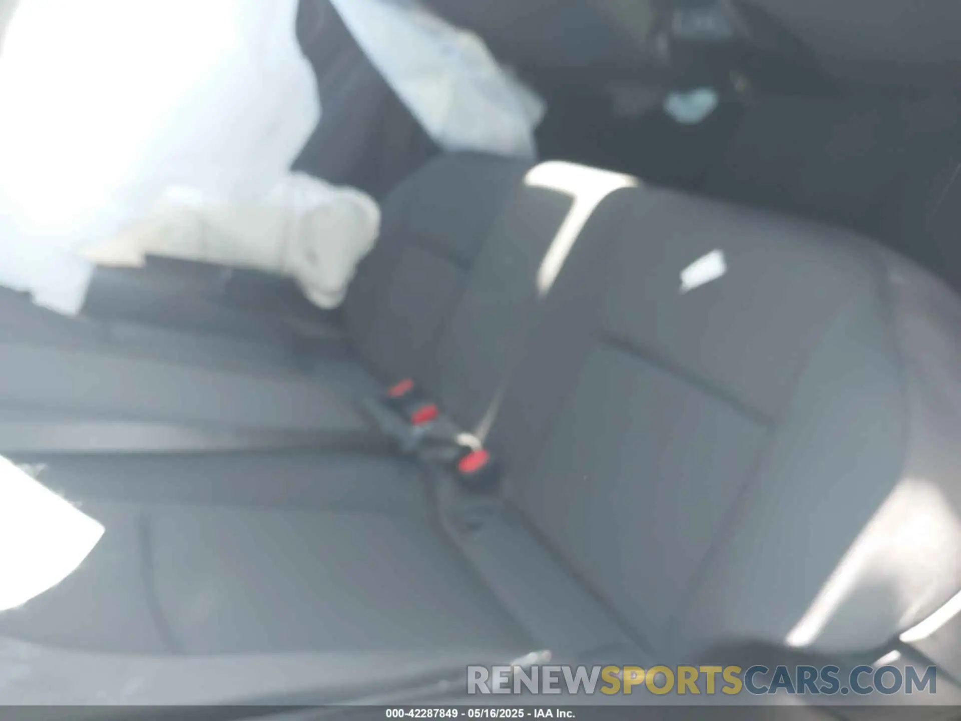 8 Photograph of a damaged car 5YFB4MDE3SP229615 TOYOTA COROLLA 2025