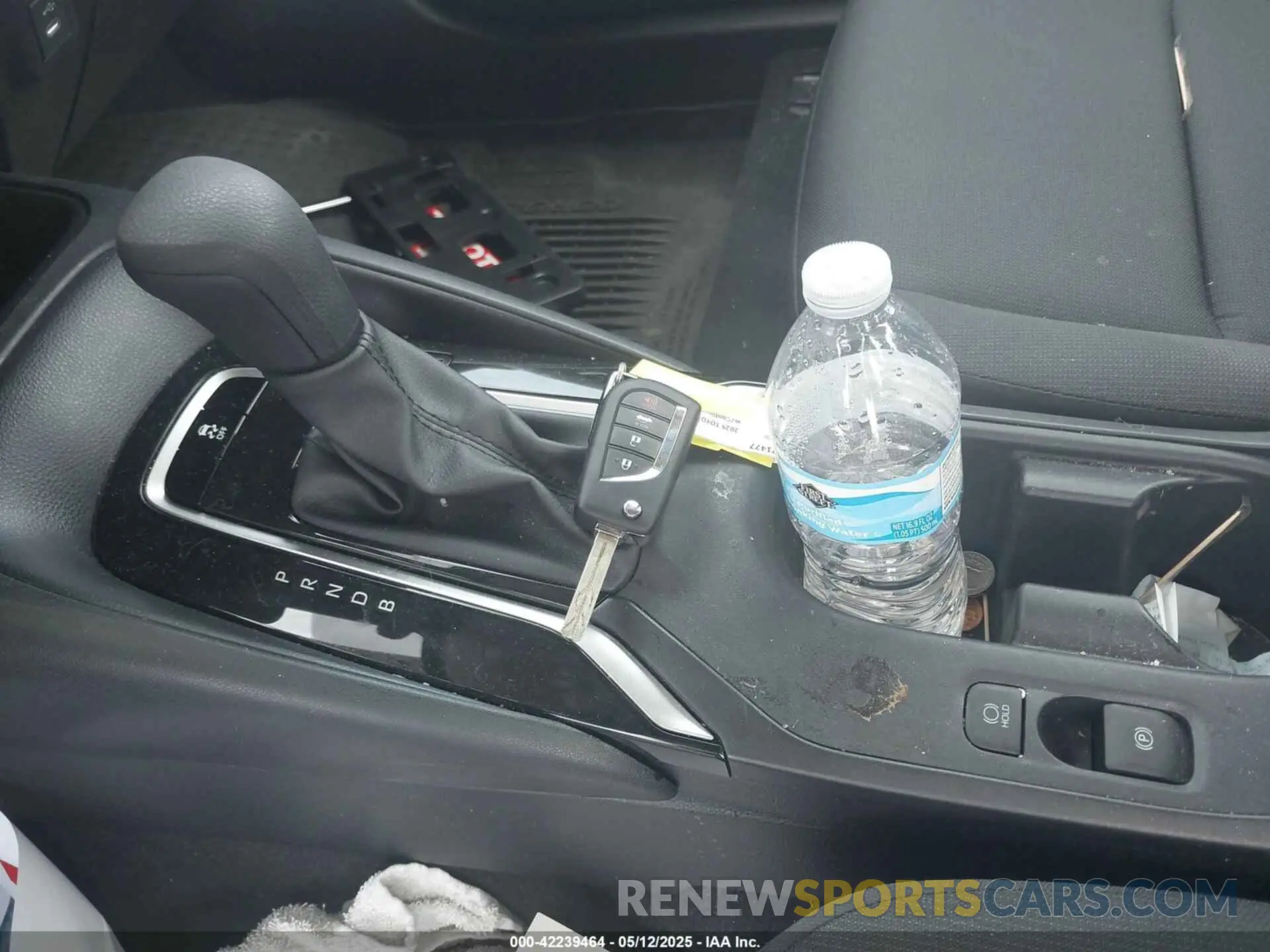 11 Photograph of a damaged car 5YFB4MDE3SP234975 TOYOTA COROLLA 2025