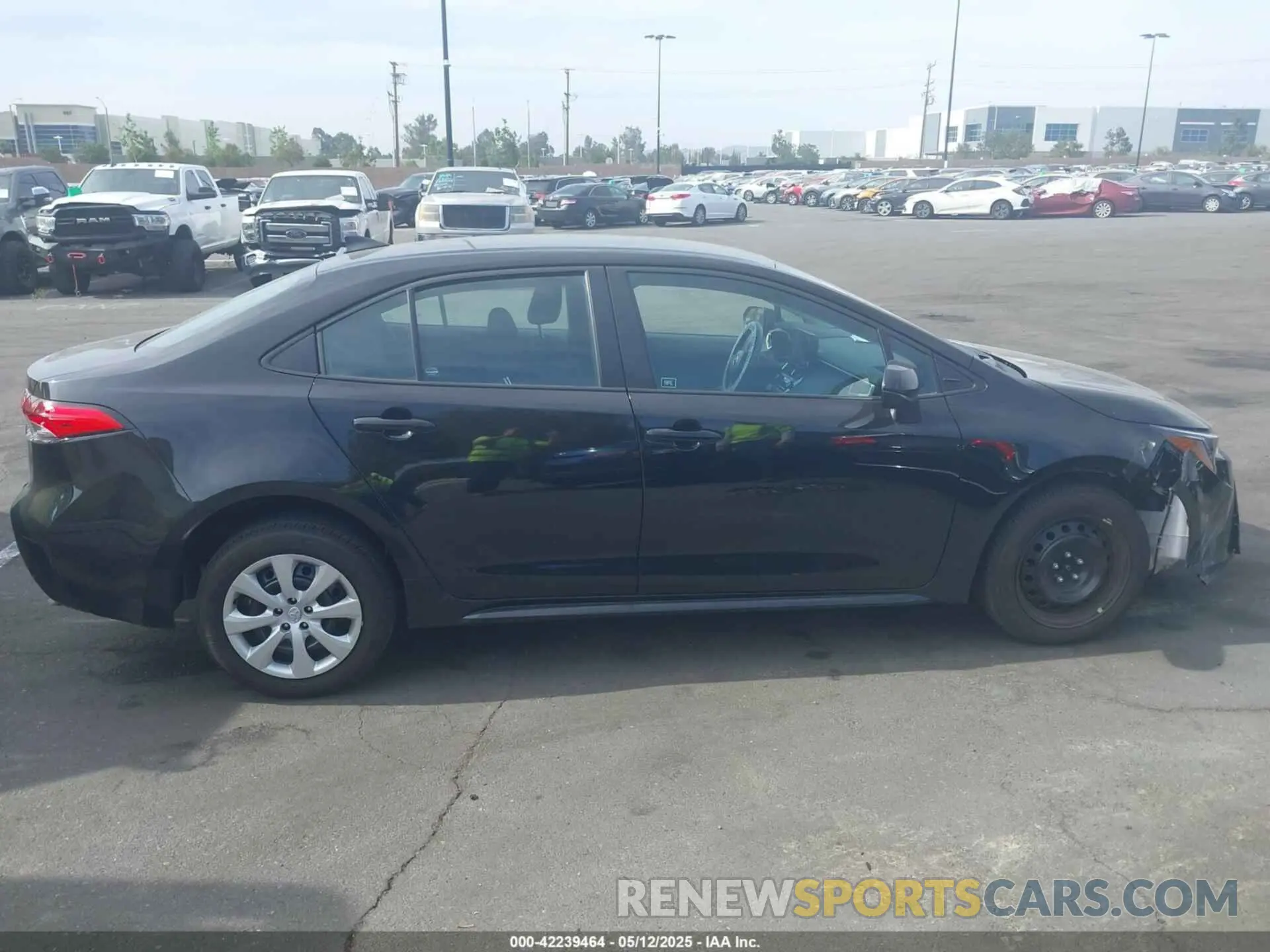 14 Photograph of a damaged car 5YFB4MDE3SP234975 TOYOTA COROLLA 2025