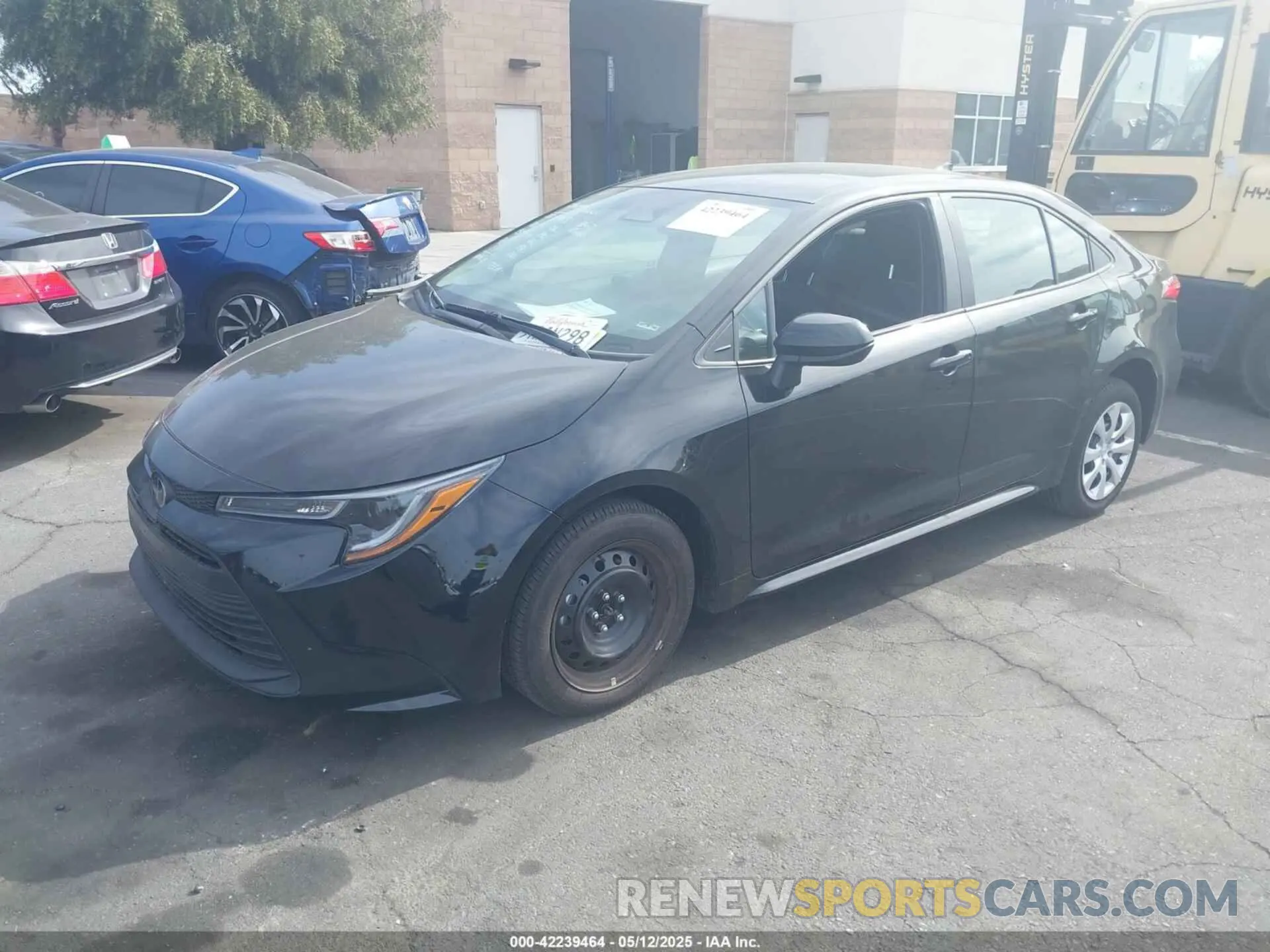 2 Photograph of a damaged car 5YFB4MDE3SP234975 TOYOTA COROLLA 2025