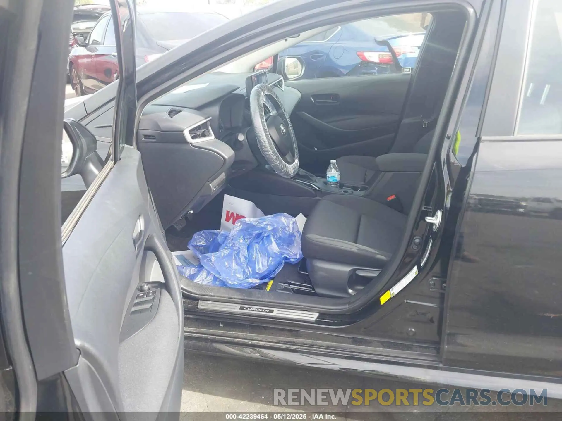 5 Photograph of a damaged car 5YFB4MDE3SP234975 TOYOTA COROLLA 2025