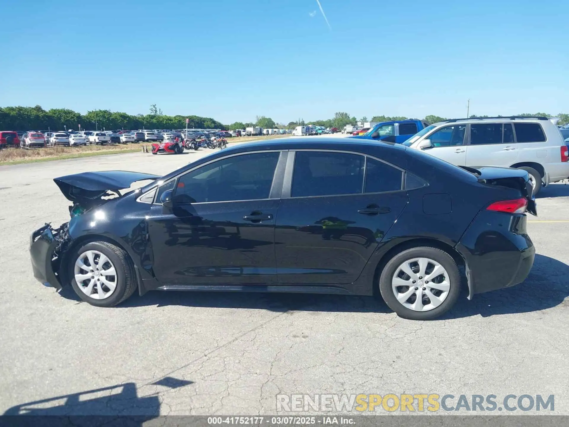 14 Photograph of a damaged car 5YFB4MDE4SP230403 TOYOTA COROLLA 2025