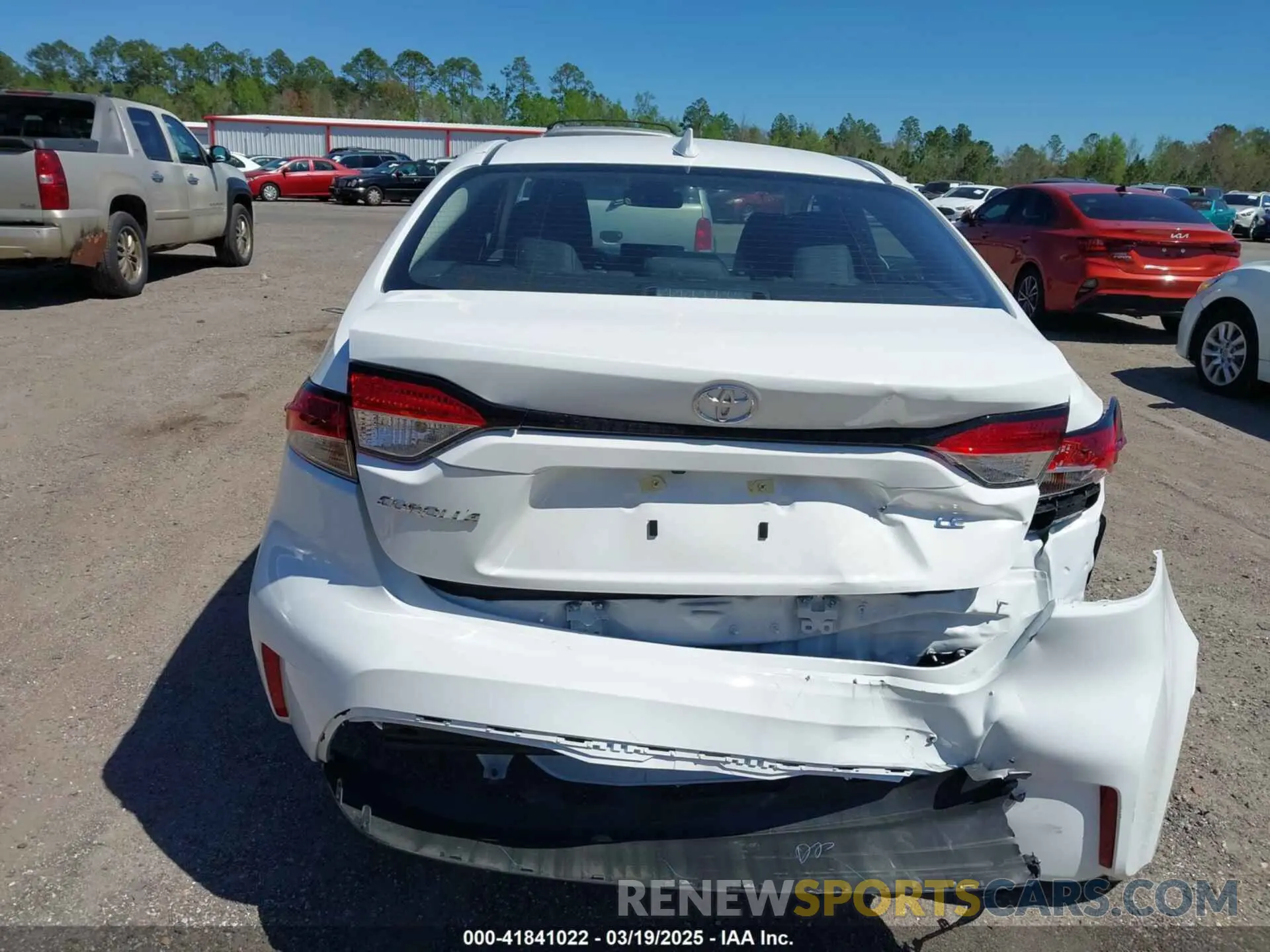 16 Photograph of a damaged car 5YFB4MDE4SP231292 TOYOTA COROLLA 2025