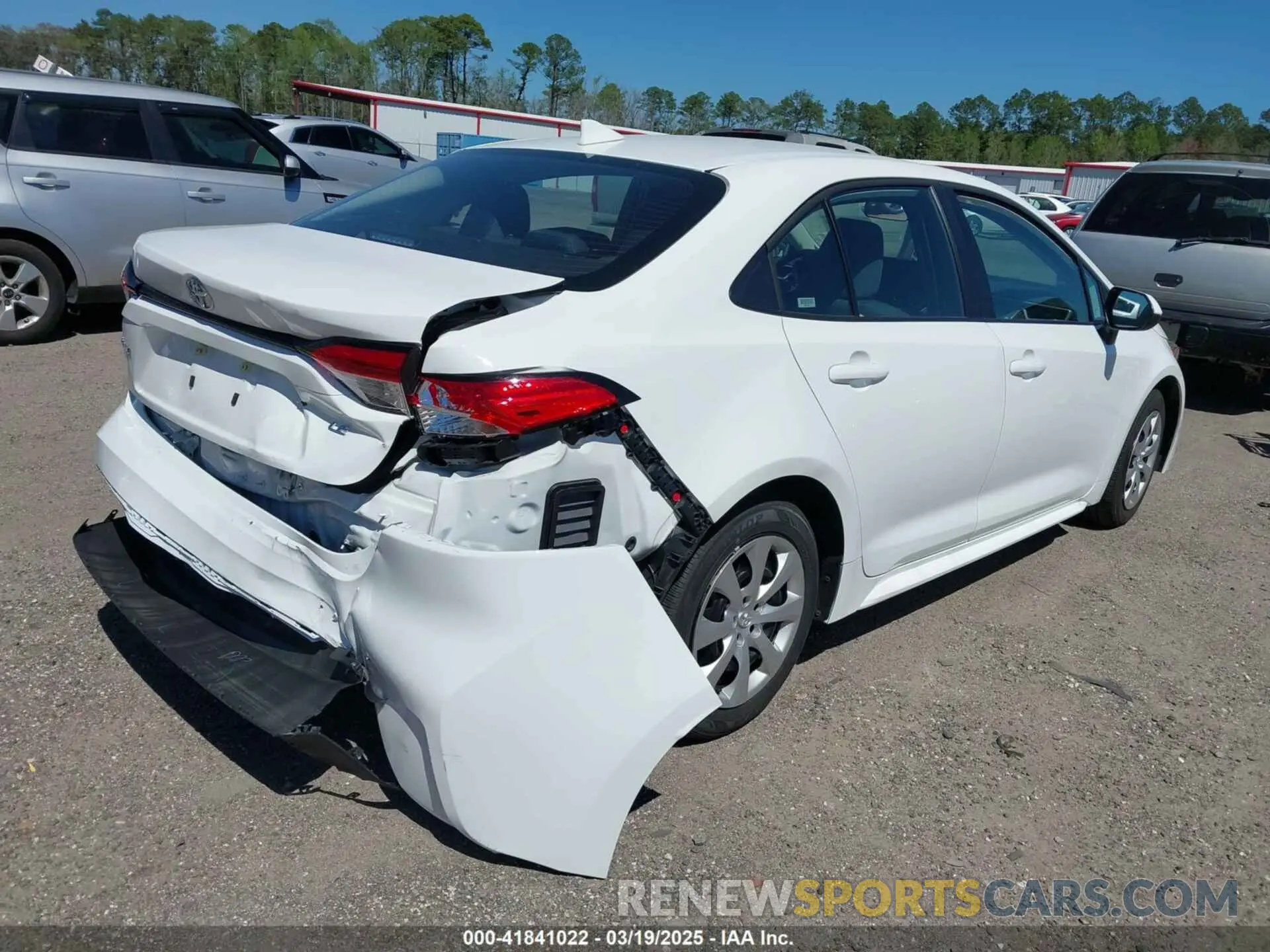 4 Photograph of a damaged car 5YFB4MDE4SP231292 TOYOTA COROLLA 2025