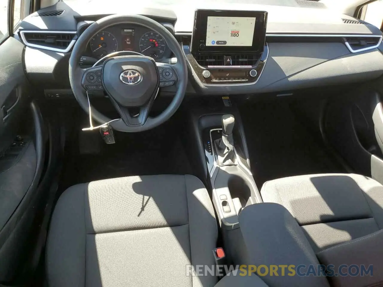 8 Photograph of a damaged car 5YFB4MDE4SP249727 TOYOTA COROLLA 2025