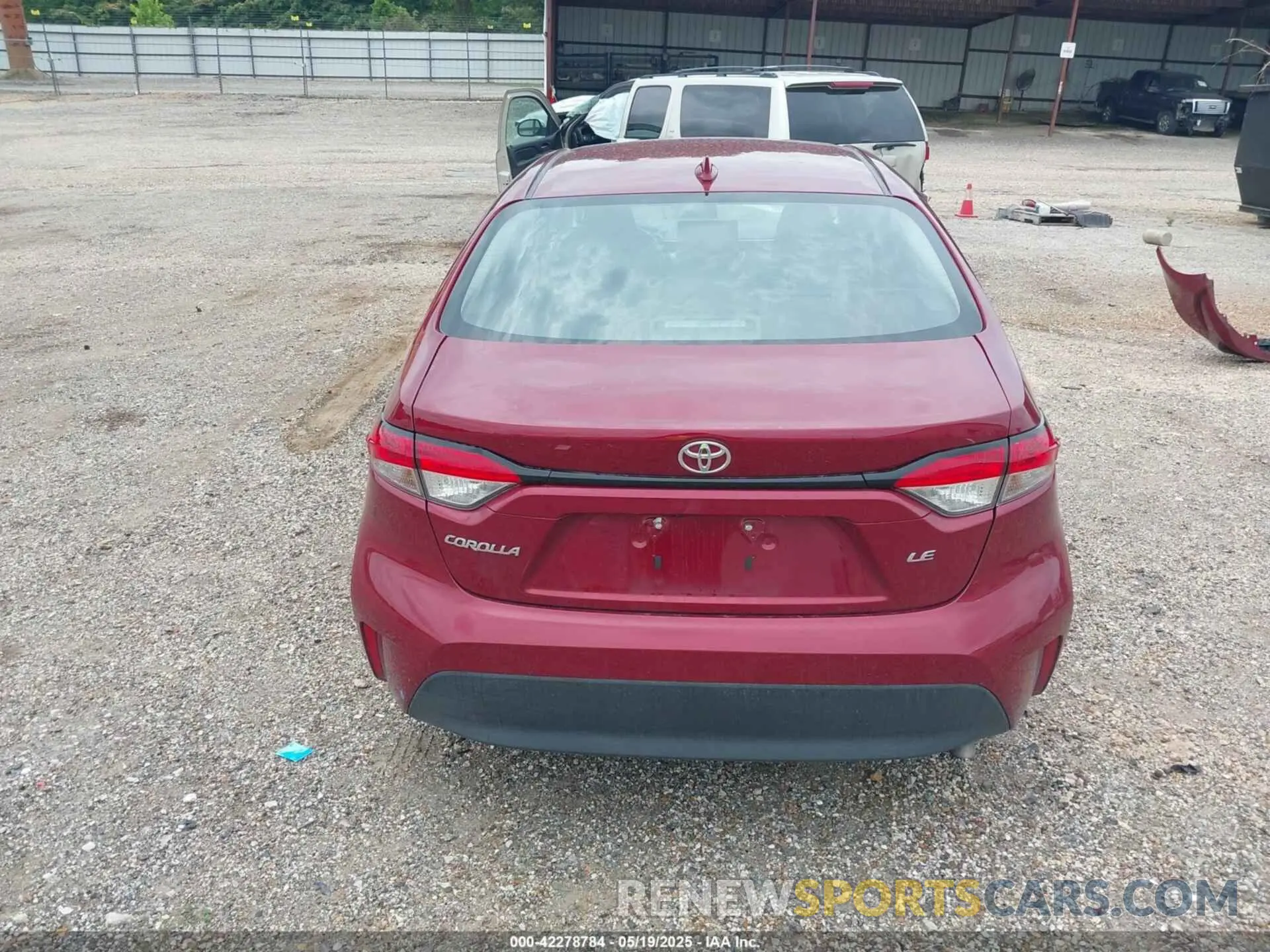 17 Photograph of a damaged car 5YFB4MDE4SP250862 TOYOTA COROLLA 2025