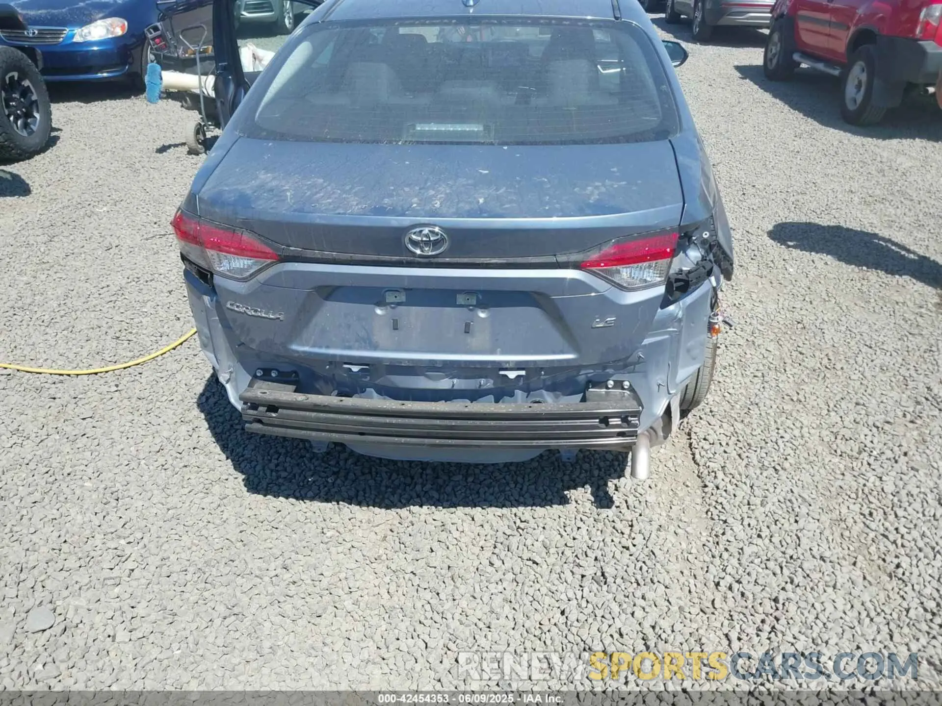 6 Photograph of a damaged car 5YFB4MDE4SP295039 TOYOTA COROLLA 2025