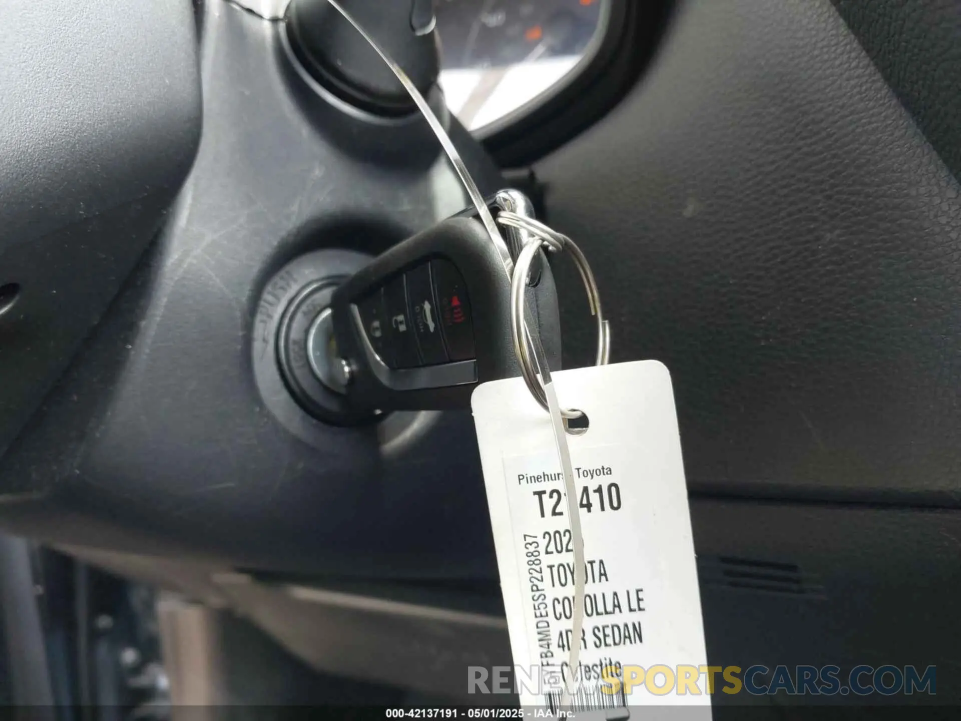 11 Photograph of a damaged car 5YFB4MDE5SP228837 TOYOTA COROLLA 2025