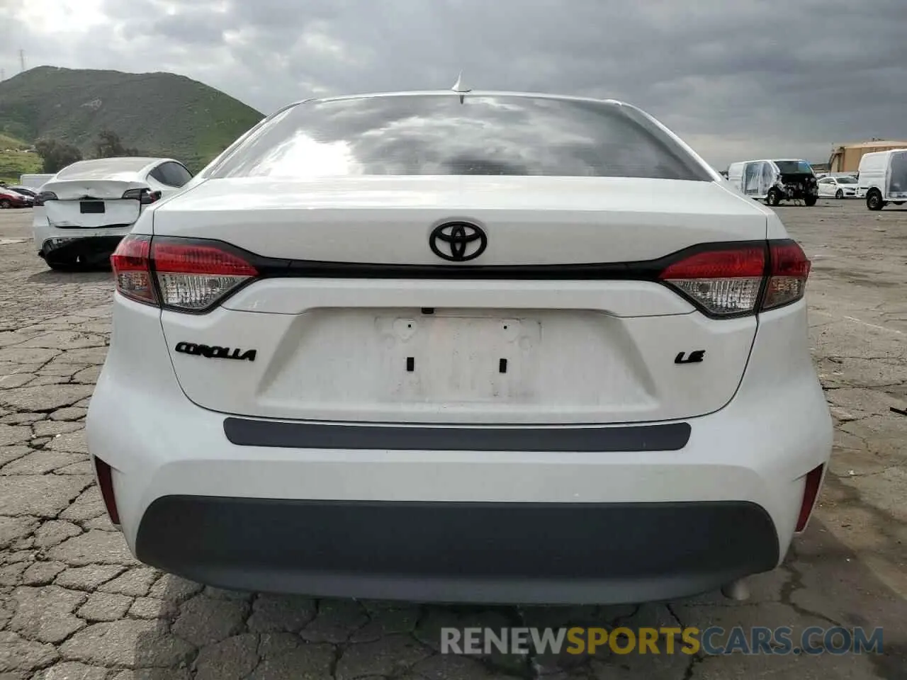 6 Photograph of a damaged car 5YFB4MDE5SP229759 TOYOTA COROLLA 2025