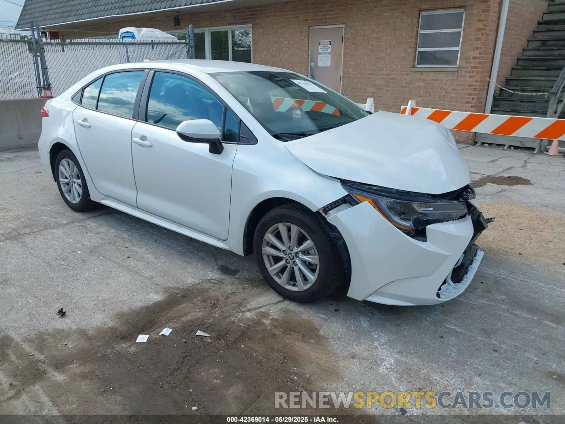 1 Фотография поврежденного автомобиля 5YFB4MDE5SP273521 TOYOTA COROLLA 2025