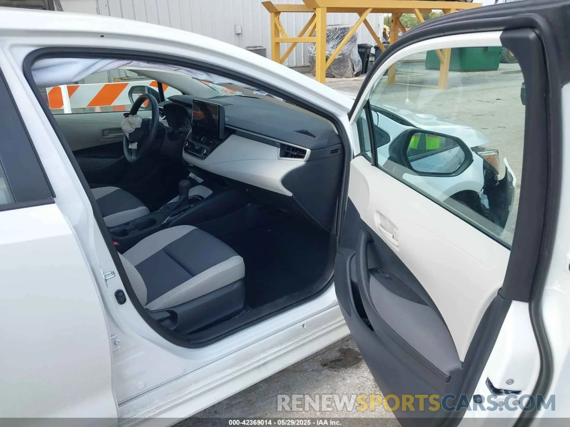 5 Фотография поврежденного автомобиля 5YFB4MDE5SP273521 TOYOTA COROLLA 2025