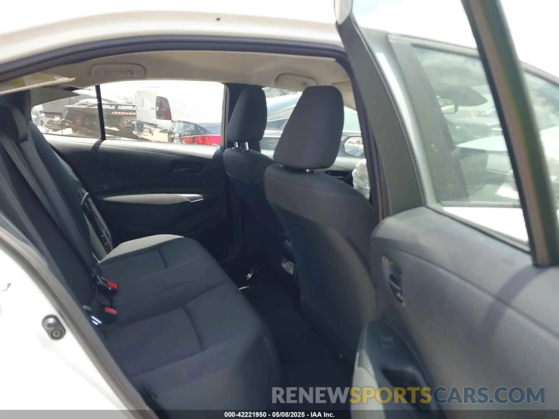8 Фотография поврежденного автомобиля 5YFB4MDE5SP284079 TOYOTA COROLLA 2025