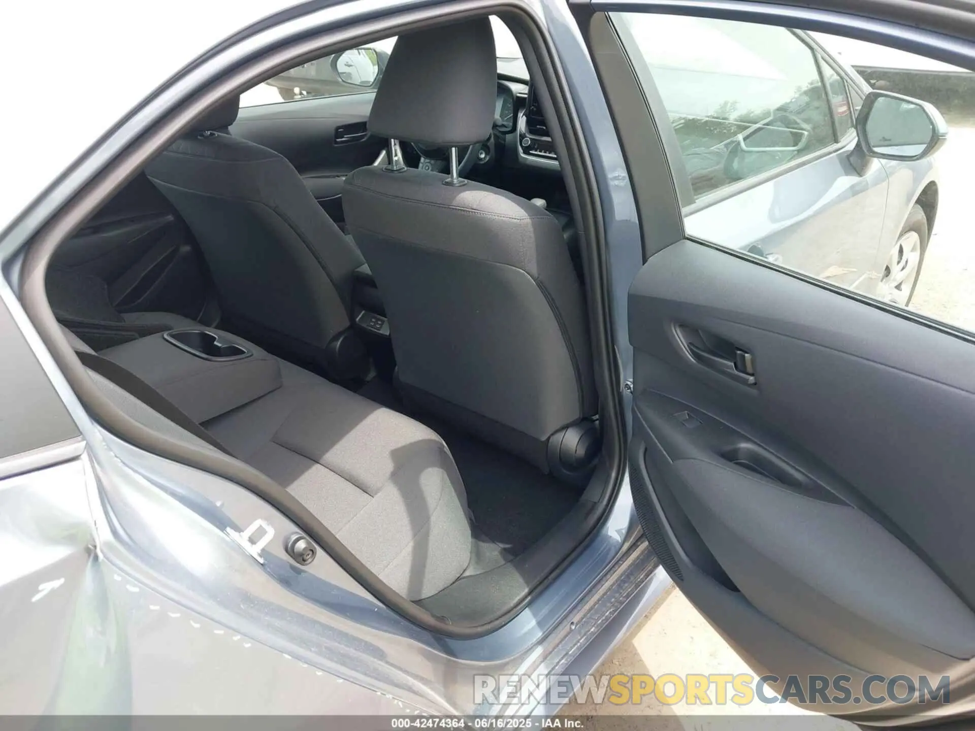 8 Фотография поврежденного автомобиля 5YFB4MDE6SP290649 TOYOTA COROLLA 2025