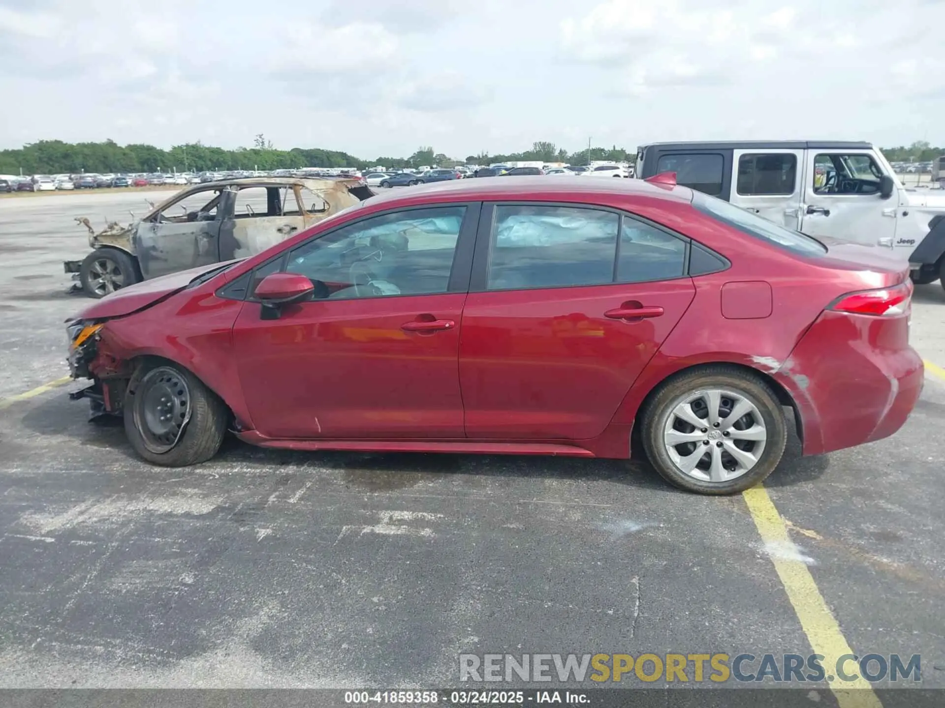 13 Photograph of a damaged car 5YFB4MDE7SP235434 TOYOTA COROLLA 2025