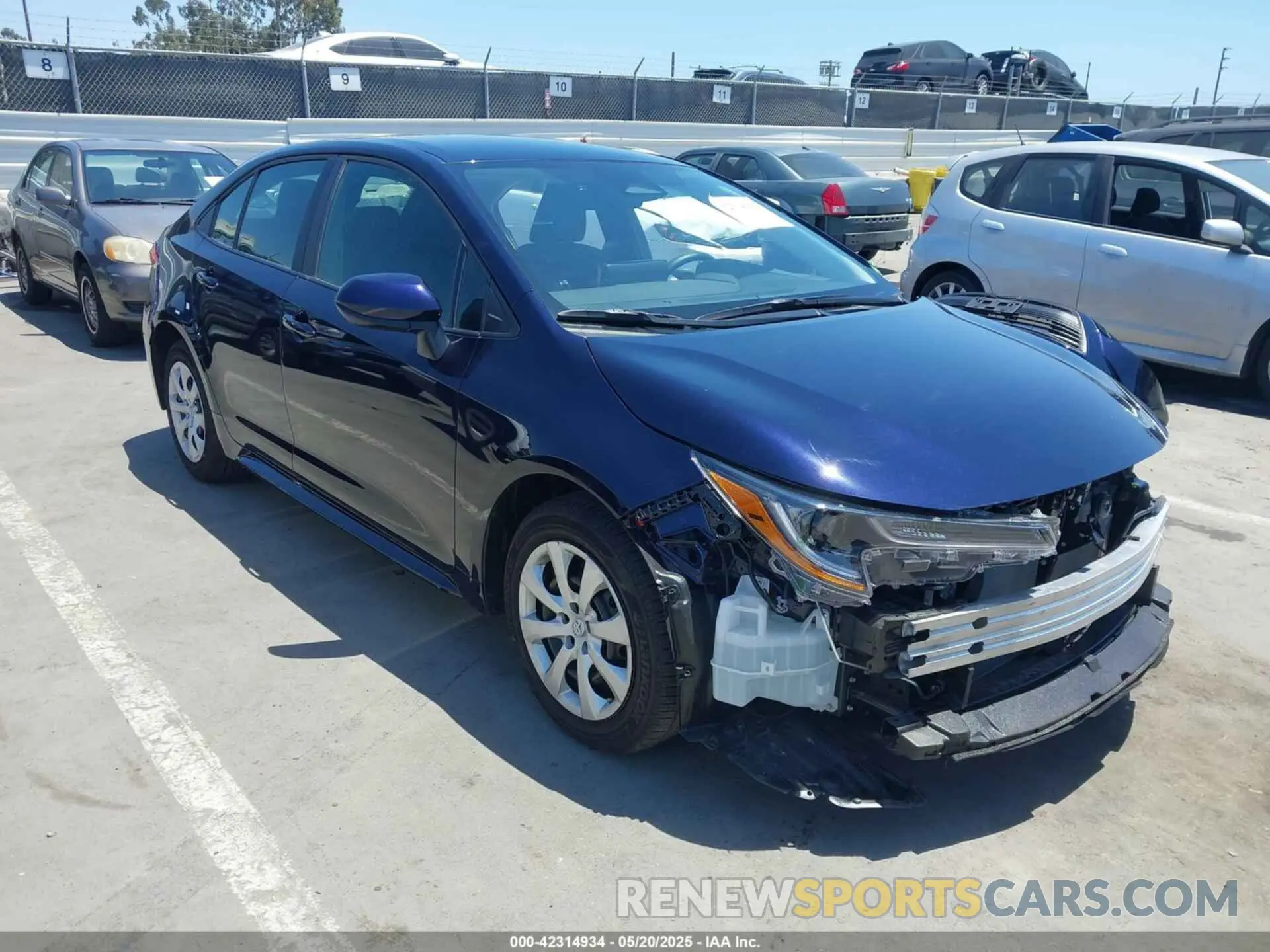 1 Photograph of a damaged car 5YFB4MDE7SP240827 TOYOTA COROLLA 2025