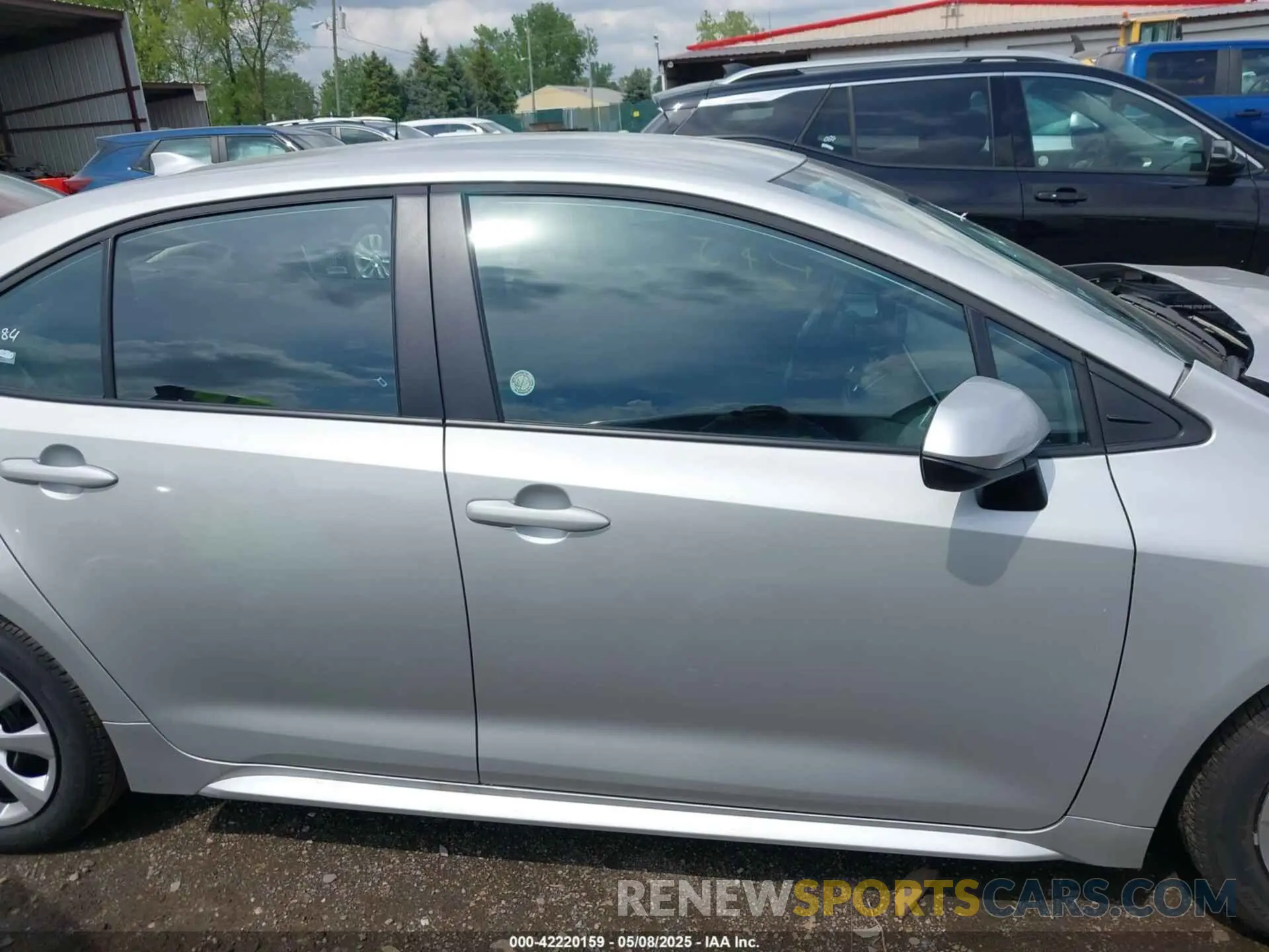 13 Photograph of a damaged car 5YFB4MDE7SP273892 TOYOTA COROLLA 2025