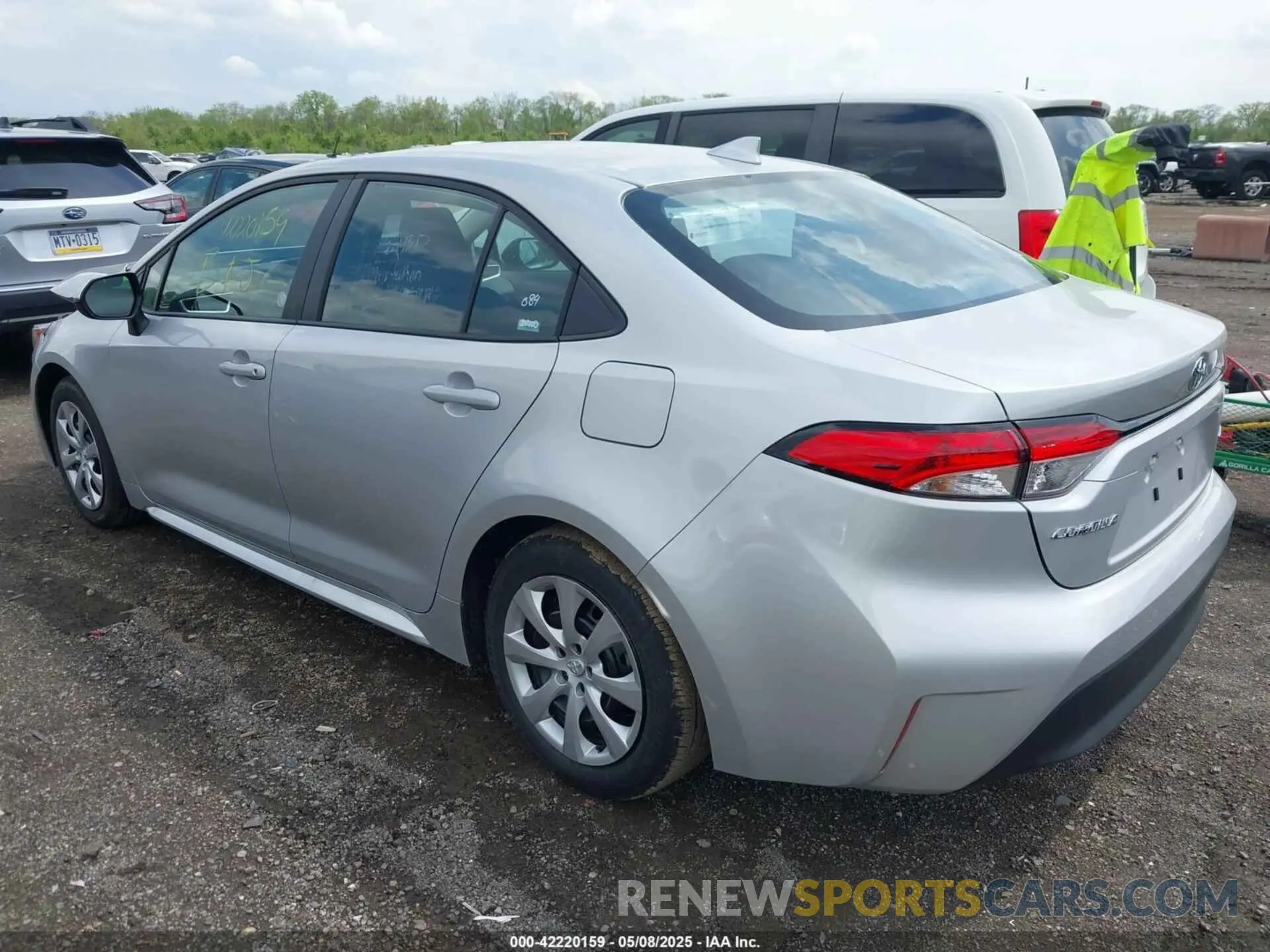 3 Photograph of a damaged car 5YFB4MDE7SP273892 TOYOTA COROLLA 2025