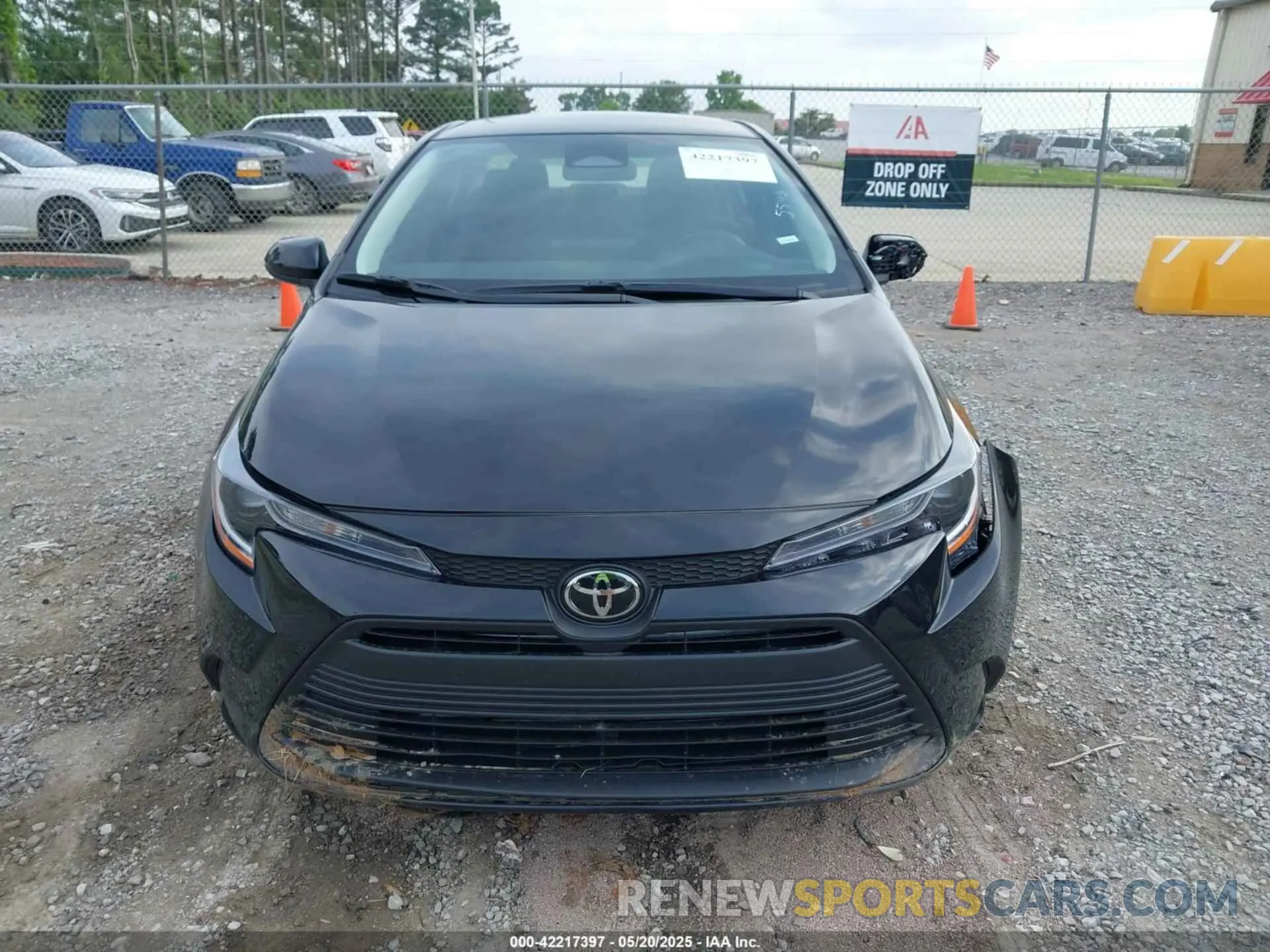 12 Photograph of a damaged car 5YFB4MDE7SP295939 TOYOTA COROLLA 2025