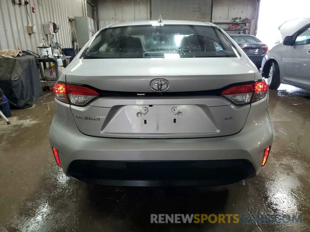 6 Photograph of a damaged car 5YFB4MDE8SP231909 TOYOTA COROLLA 2025
