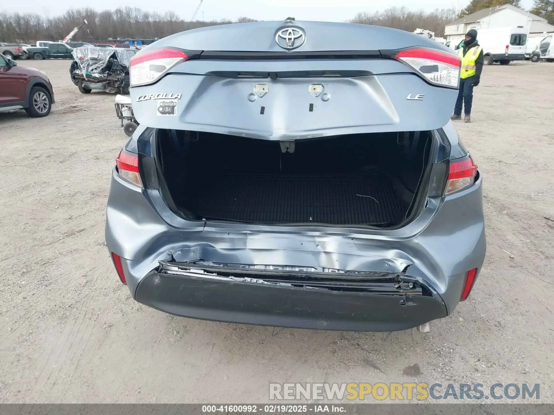 6 Photograph of a damaged car 5YFB4MDE9SP235113 TOYOTA COROLLA 2025