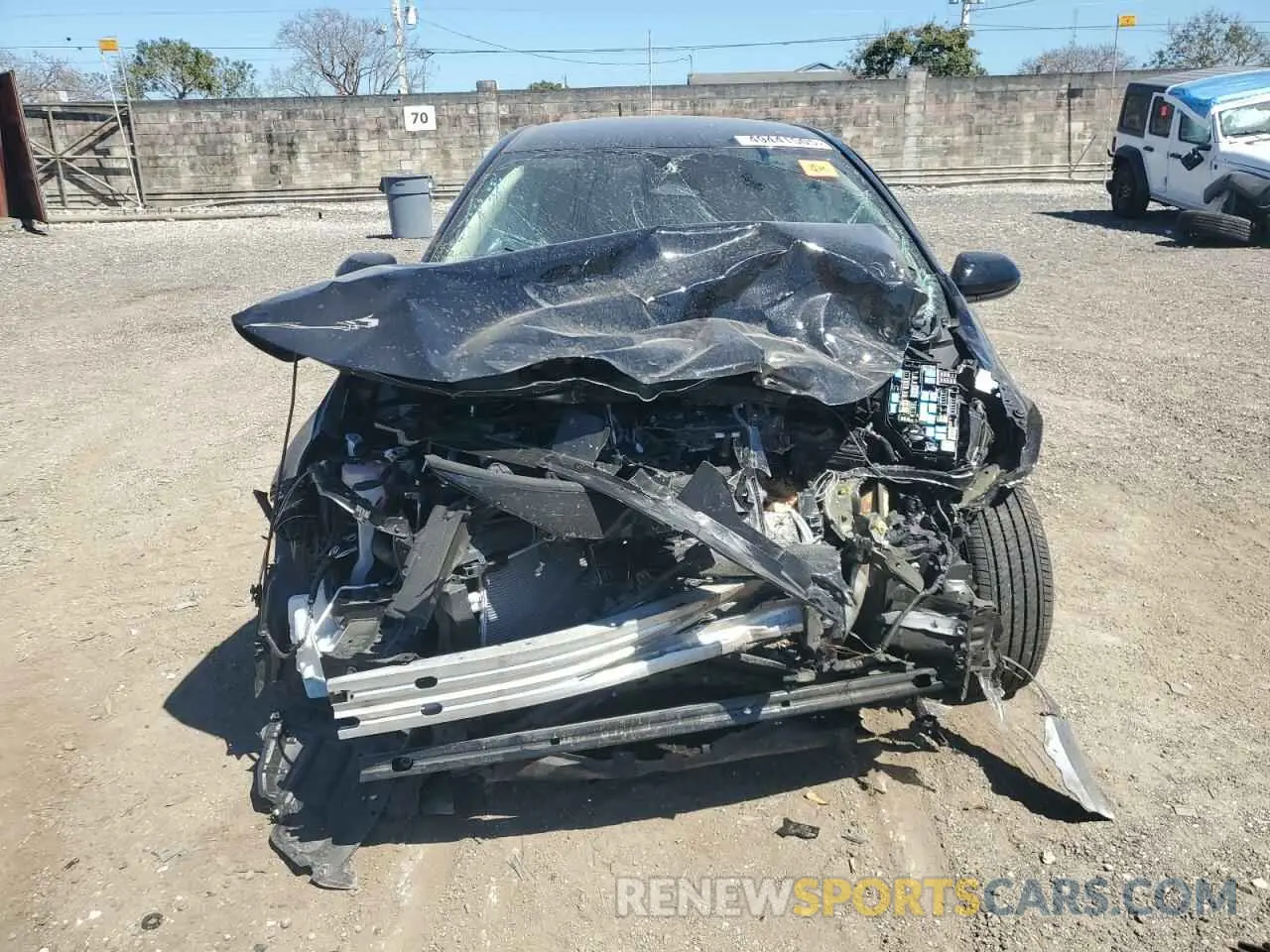 5 Photograph of a damaged car 5YFB4MDE9SP238464 TOYOTA COROLLA 2025