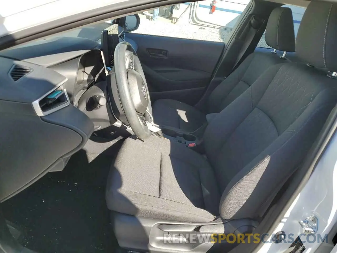 7 Photograph of a damaged car 5YFB4MDE9SP263025 TOYOTA COROLLA 2025