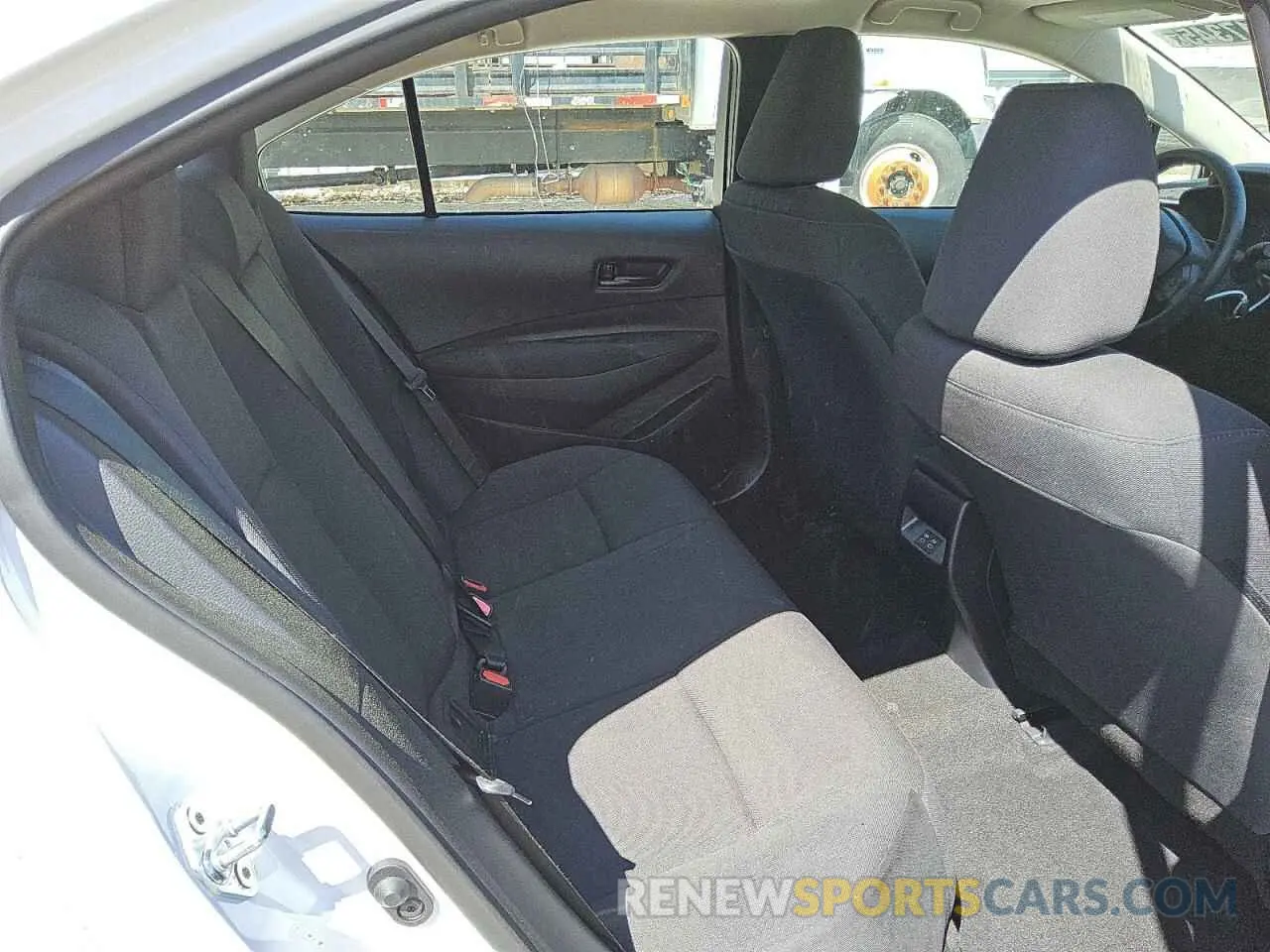 10 Фотография поврежденного автомобиля 5YFB4MDE9SP268709 TOYOTA COROLLA 2025