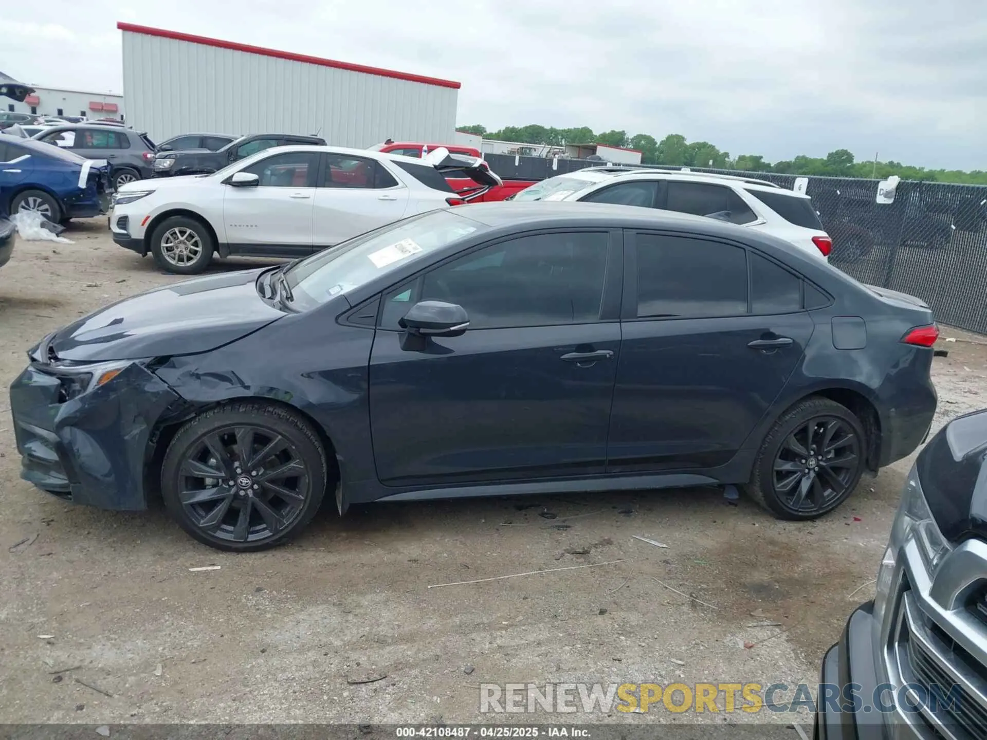14 Photograph of a damaged car 5YFS4MCE6SP229741 TOYOTA COROLLA 2025