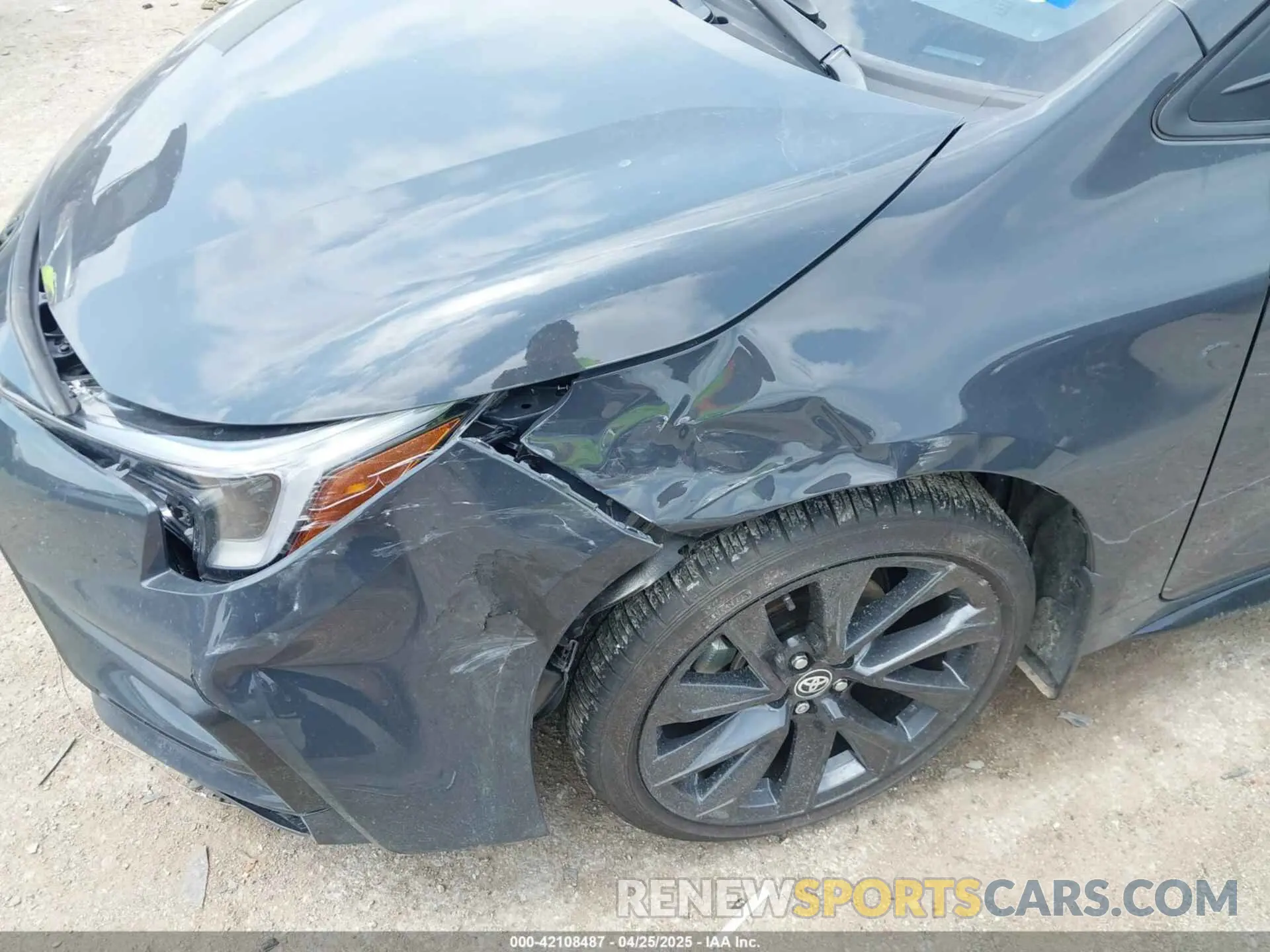 6 Photograph of a damaged car 5YFS4MCE6SP229741 TOYOTA COROLLA 2025