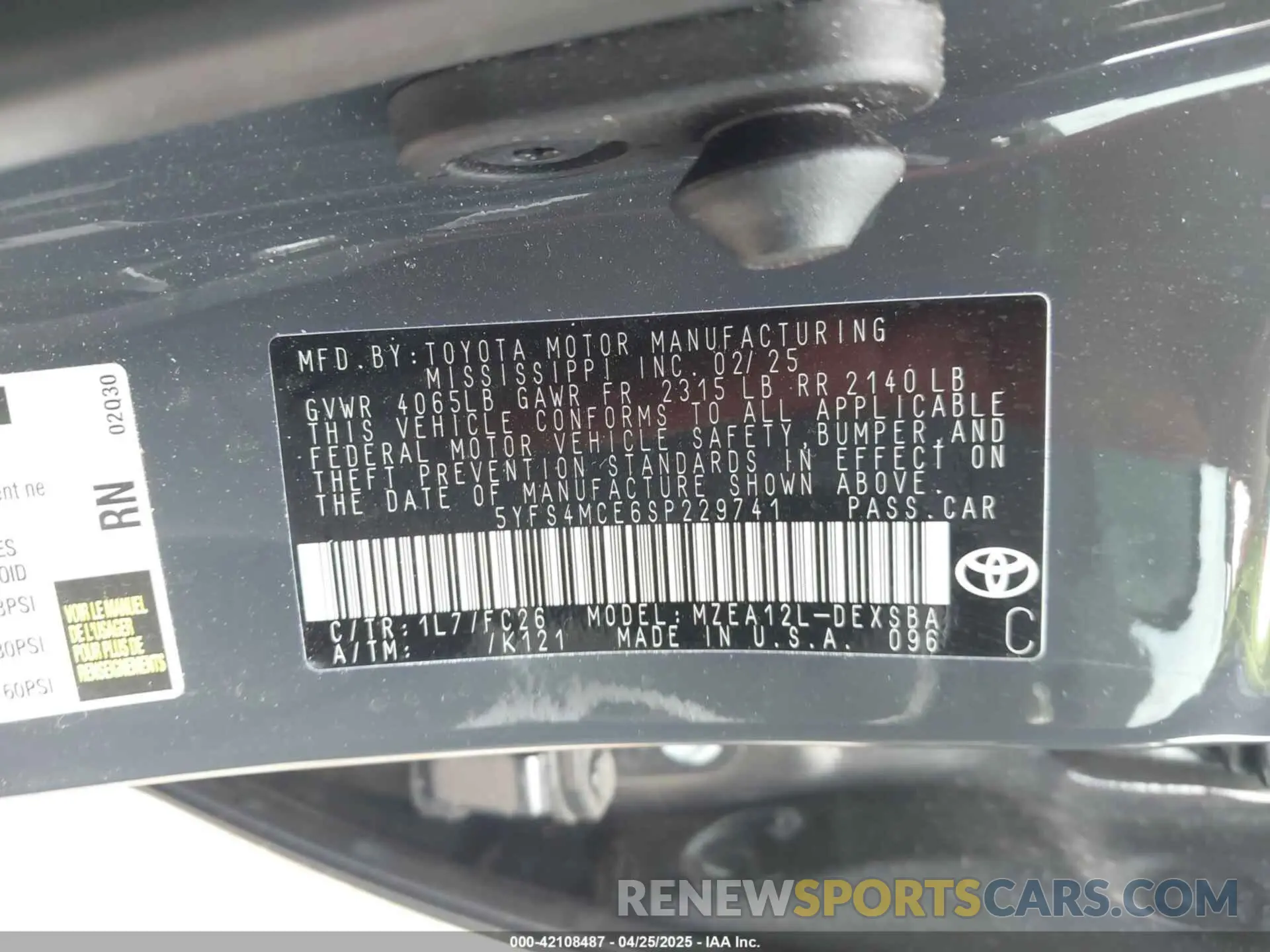 9 Photograph of a damaged car 5YFS4MCE6SP229741 TOYOTA COROLLA 2025