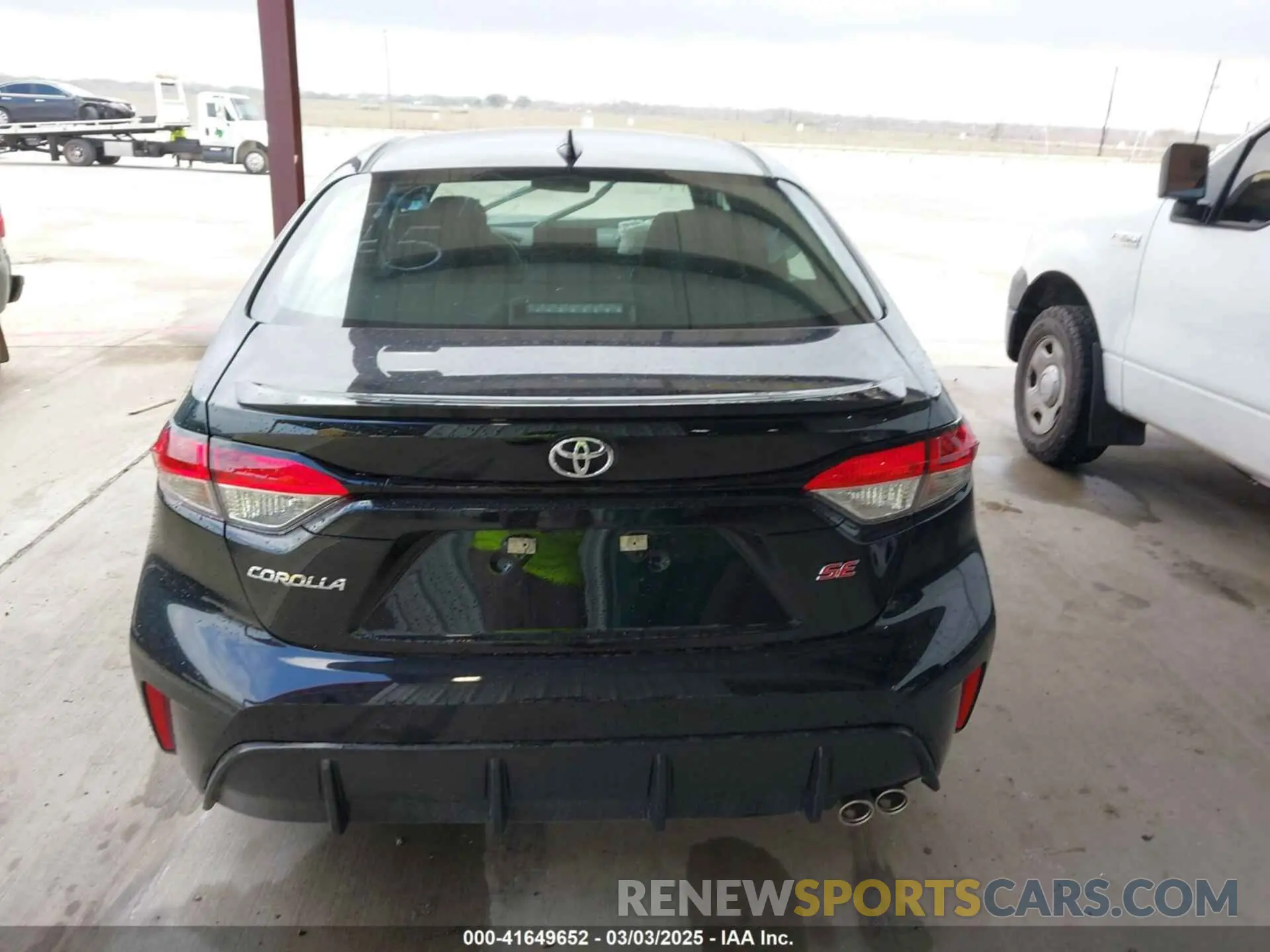 15 Photograph of a damaged car 5YFS4MCE7SP220658 TOYOTA COROLLA 2025
