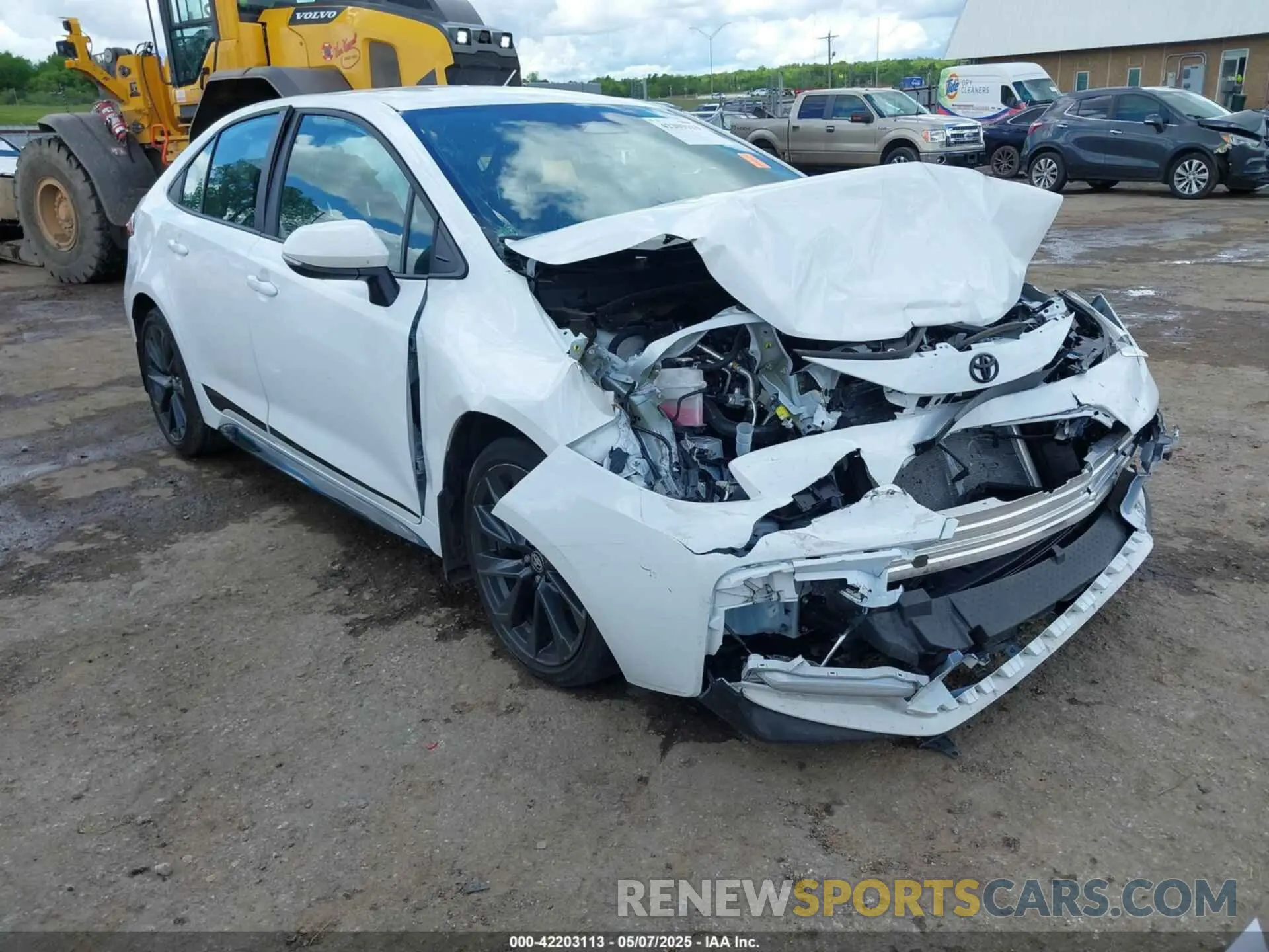 1 Photograph of a damaged car 5YFS4MCE8SP222483 TOYOTA COROLLA 2025