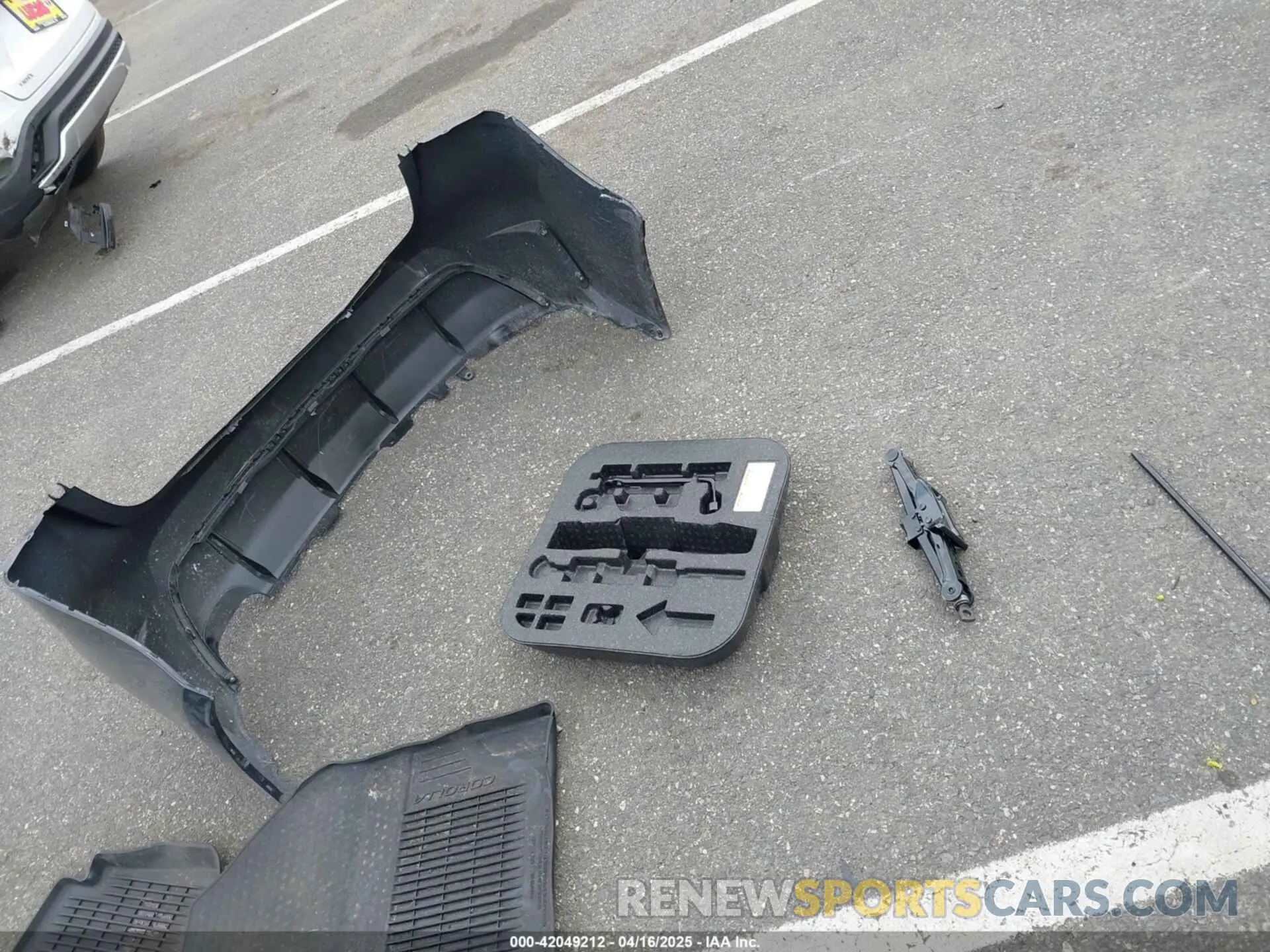 12 Photograph of a damaged car 5YFS4MCE8SP224072 TOYOTA COROLLA 2025