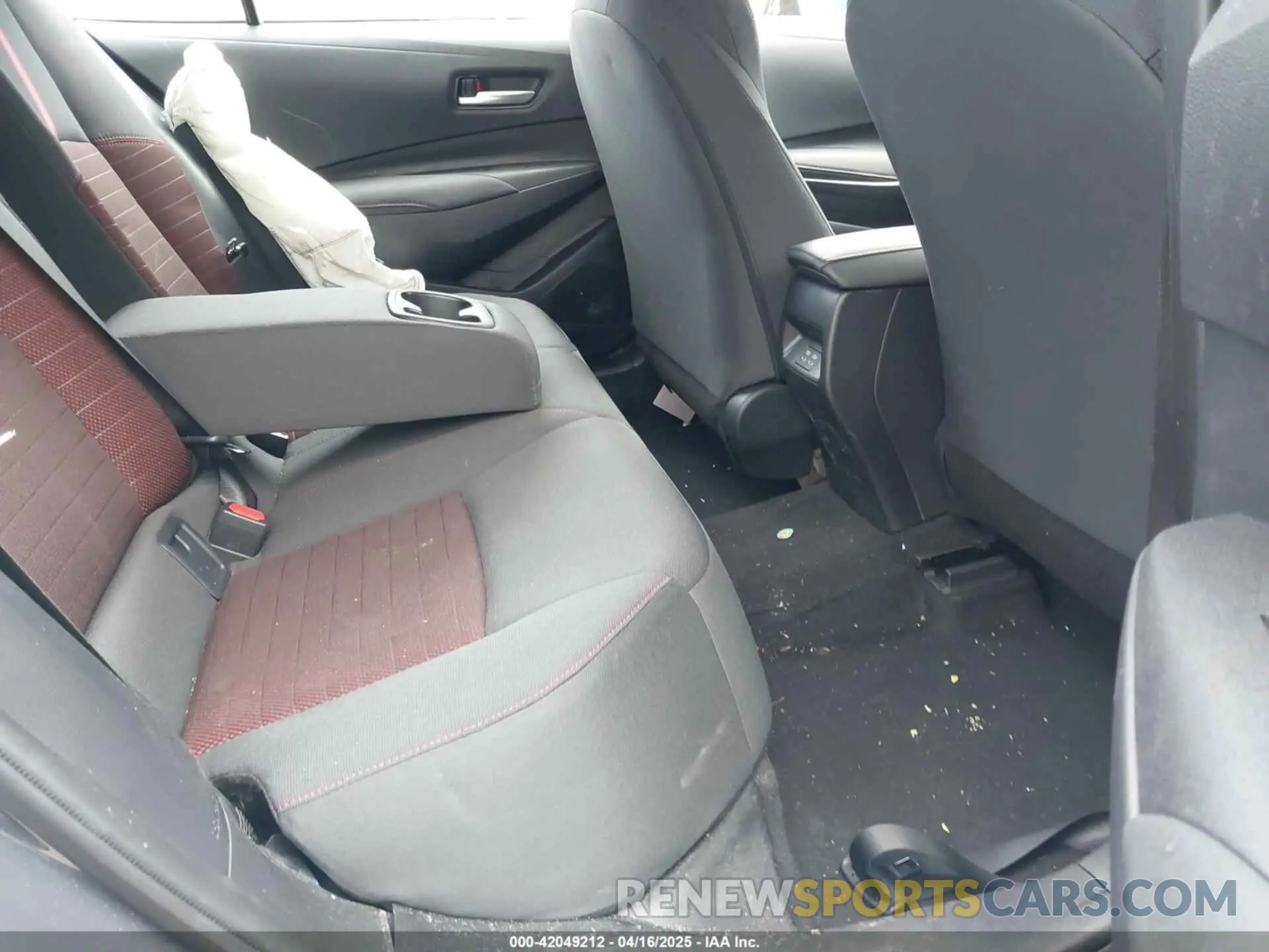 8 Photograph of a damaged car 5YFS4MCE8SP224072 TOYOTA COROLLA 2025