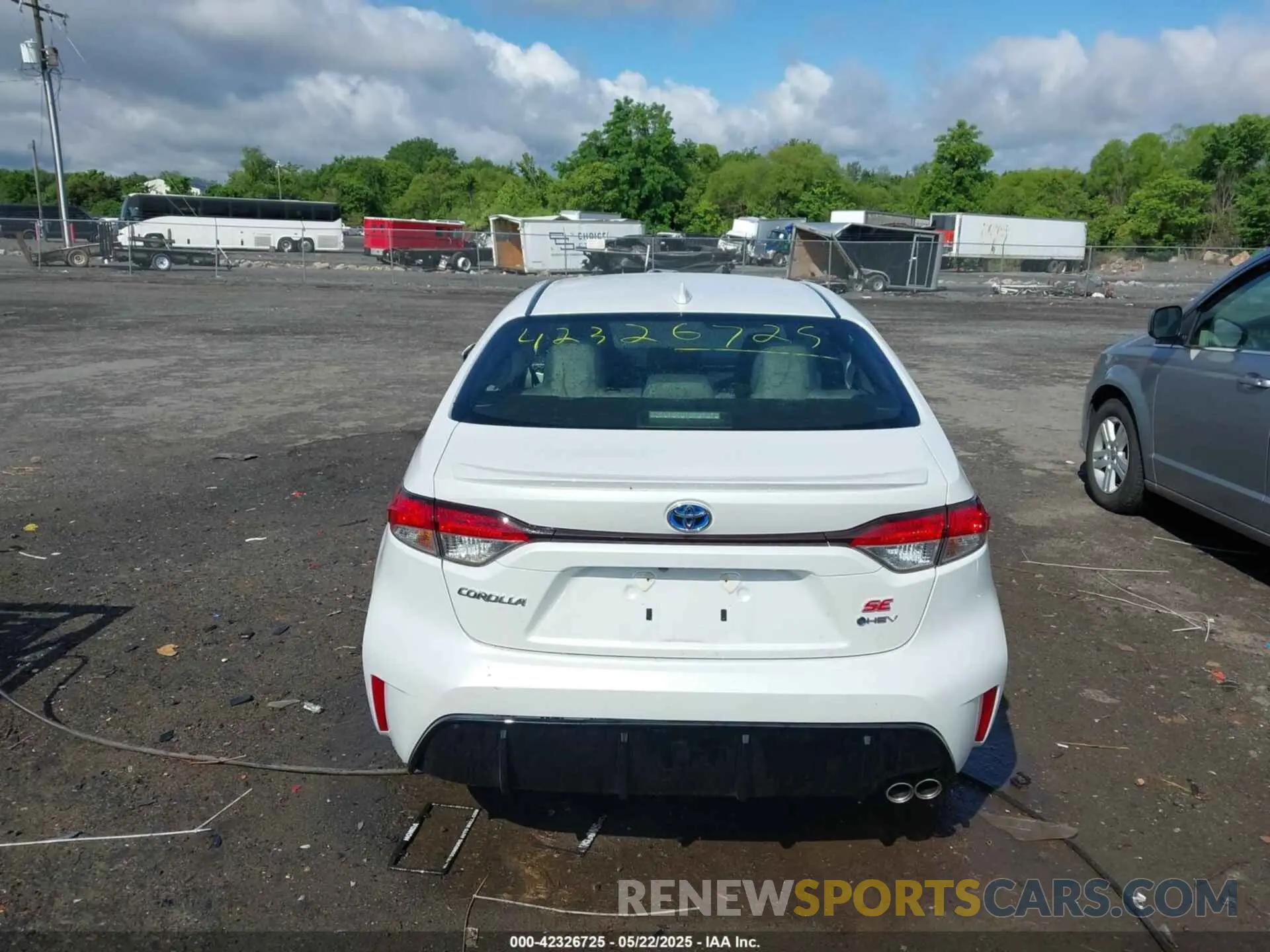 17 Photograph of a damaged car JTDBCMFE4S3072881 TOYOTA COROLLA 2025