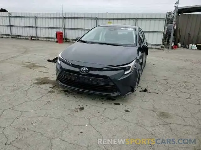 13 Фотография поврежденного автомобиля JTDBCMFE4S3088708 TOYOTA COROLLA 2025
