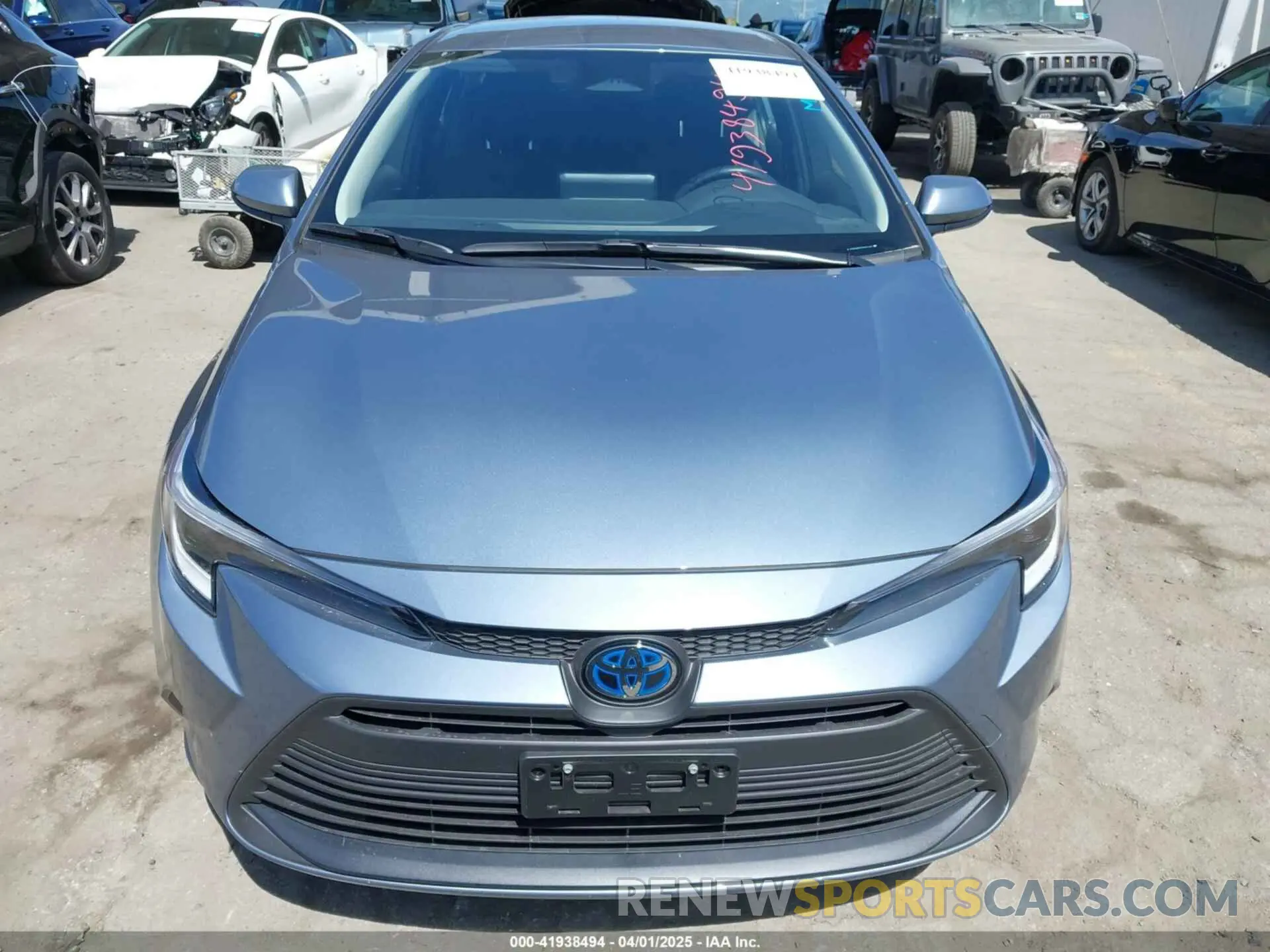 12 Фотография поврежденного автомобиля JTDBCMFE5S3071674 TOYOTA COROLLA 2025