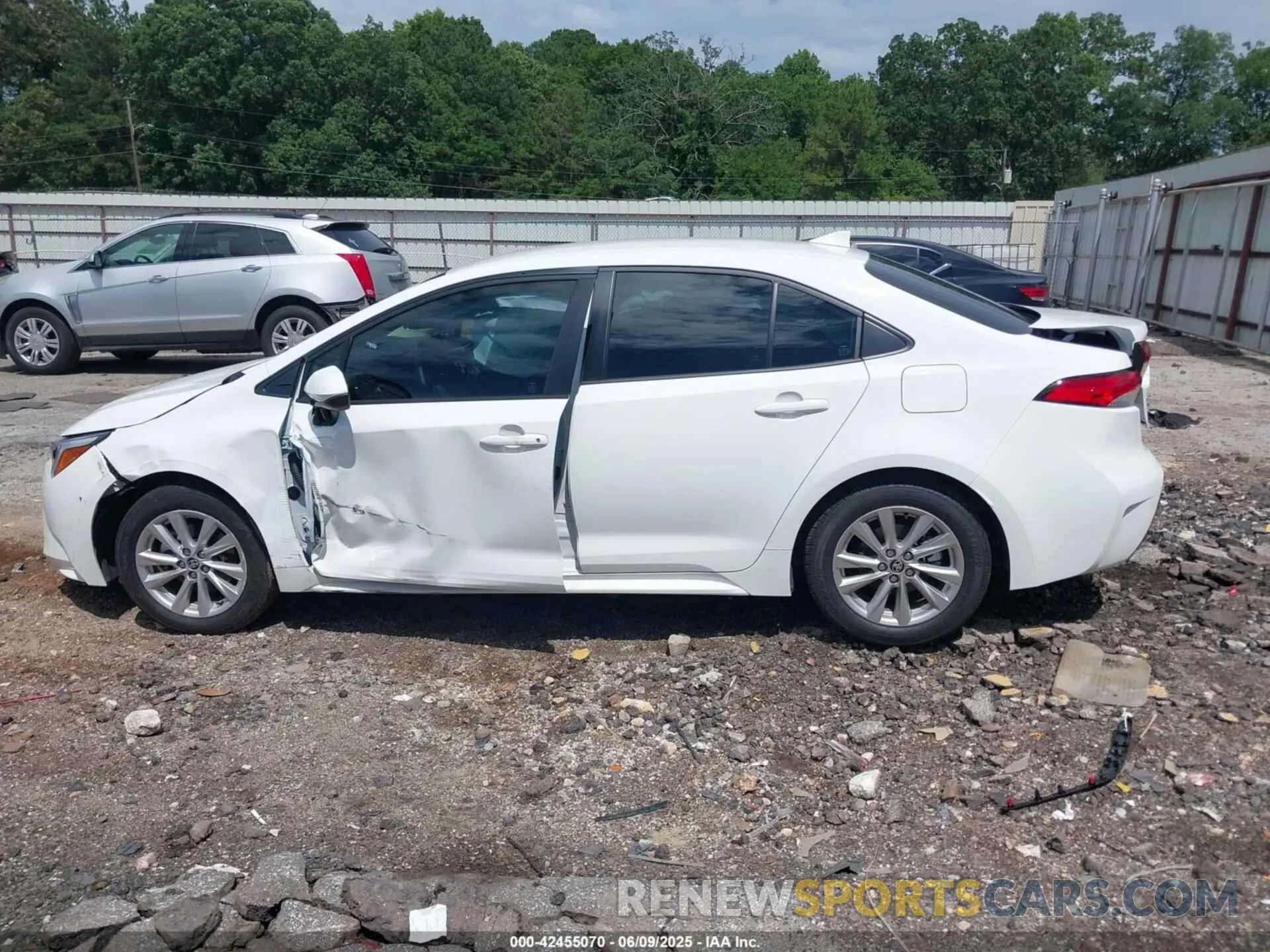 15 Photograph of a damaged car JTDBCMFE5SJ043191 TOYOTA COROLLA 2025