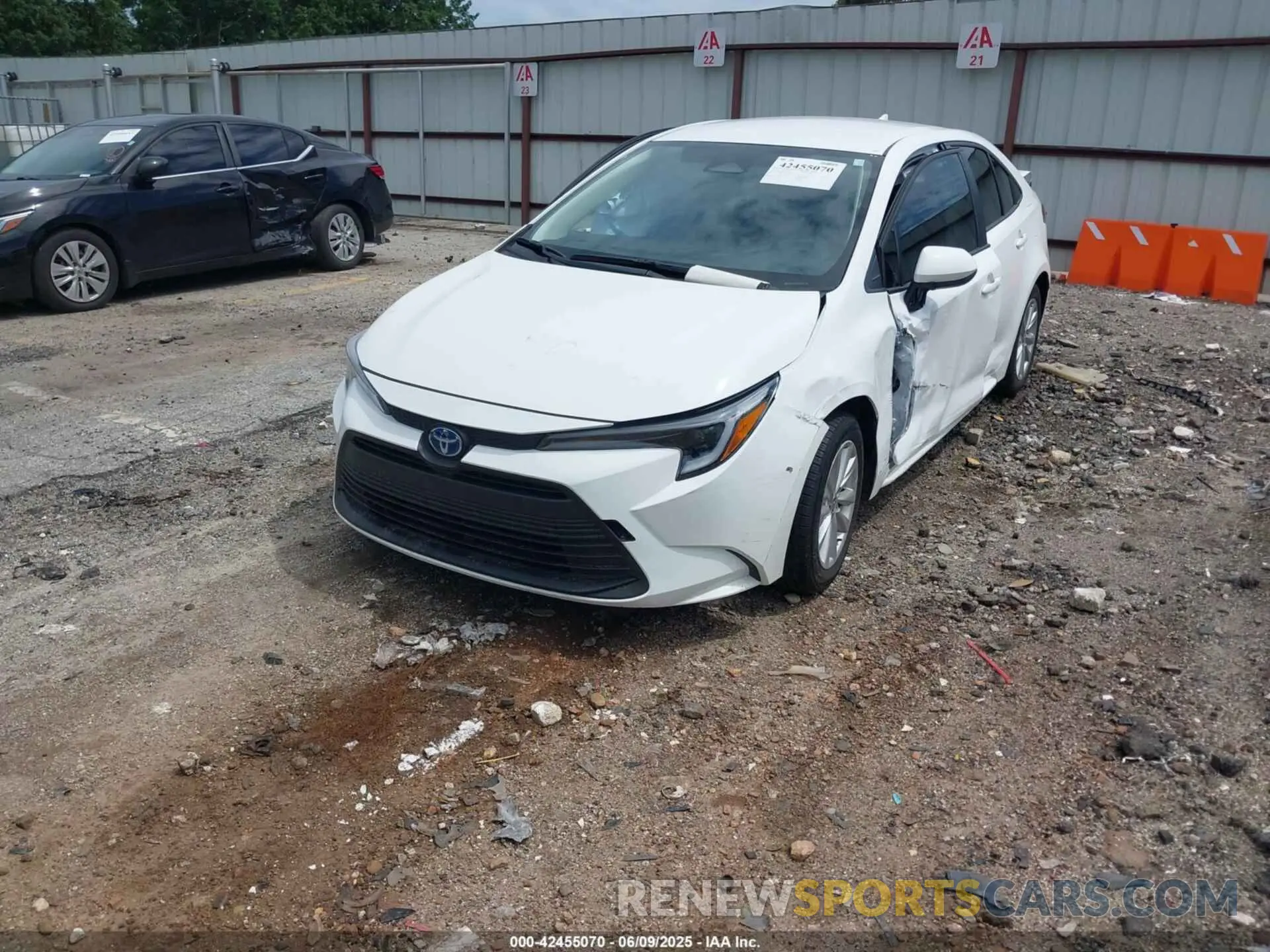 2 Photograph of a damaged car JTDBCMFE5SJ043191 TOYOTA COROLLA 2025